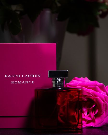 That’s the way love goes 💞🌹
@ralphlaurenfragrances @ralphlauren 
The women's fragrance opens with bursts of citrus and bold blackcurrant while the heart blooms with intense rose, green and woody notes, ylang ylang and violet leaf. At the base, powerful sandalwood, patchouli and cedar come together for an unforgettable trail. Lose yourself to Romance with the new Eau de Parfum Intense. #GiftedbyRalphLaurenFragrances #RomanceIntense #RalphLaurenRomance #perfume #perfumelovers 



#LTKSeasonal #LTKbeauty #LTKGiftGuide