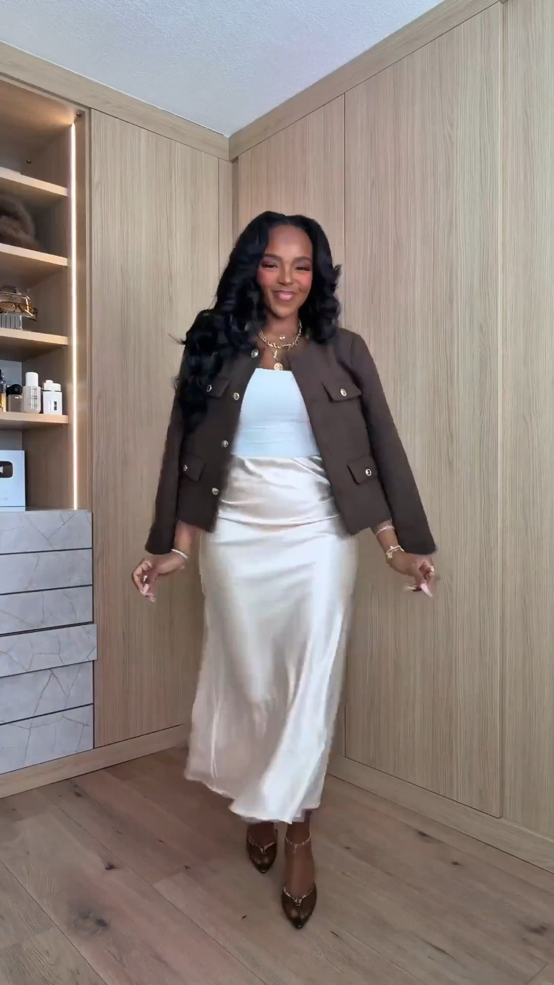 The best workwear pieces do more than one job. 🤎

This week’s Workwear Wednesday is all about pieces you can wear together OR separate — tailored trousers, easy blazers, satin skirts, and feminine layers that give you multiple polished outfits from the same few pieces.

work outfit ideas, business casual workwear, fall work outfits, office outfits women, mix and match outfits, workwear women, blazer outfit women, satin skirt outfit, professional outfit ideas, elevated workwear

Wearing: Size Small/4 | 5’4” | 140 lbs | 34D-27-40

📲 Download the free LTK app & follow @kirasfashionfinds to shop all my daily finds.

#LTKPetite #LTKWorkwear #LTKStyleTip