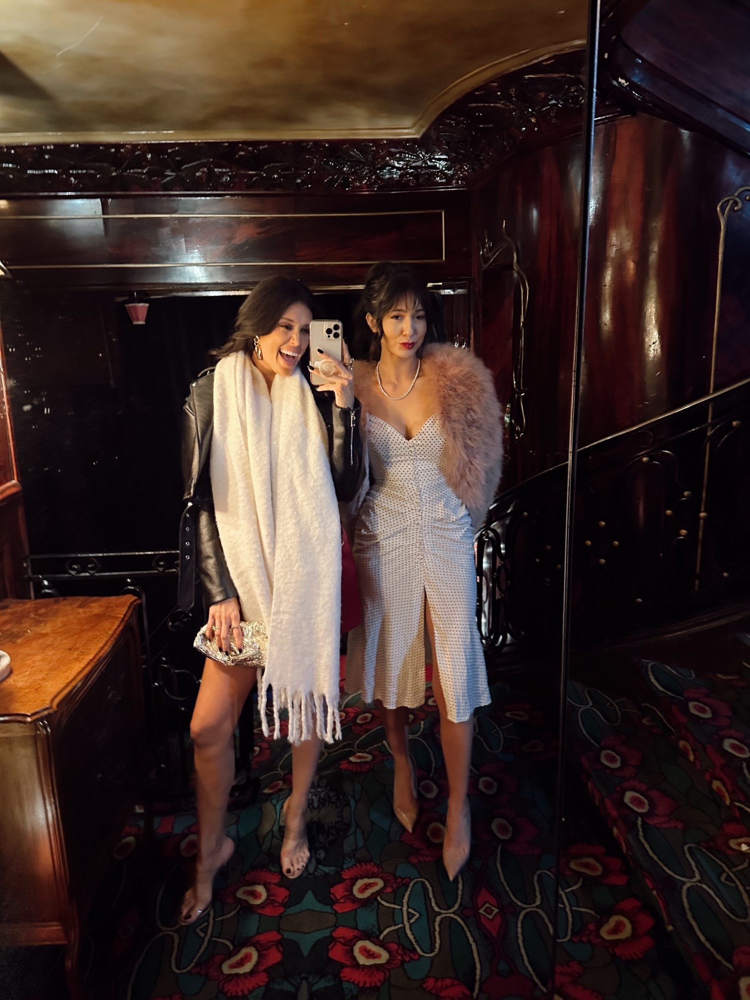 Winter party outfit

Winter party outfit cold, cold weather outfit, cold going out outfits, winter going out outfits, winter dinner outfits, cold dinner outfits, evening outfit, party outfit, going out outfit, girls night outfit, holiday outfit, oversized scarf, white scarf,  leather jacket, cropped moto jacket, feather jacket, holiday jacket, winter jackett

#LTKHoliday #LTKSeasonal #LTKootd