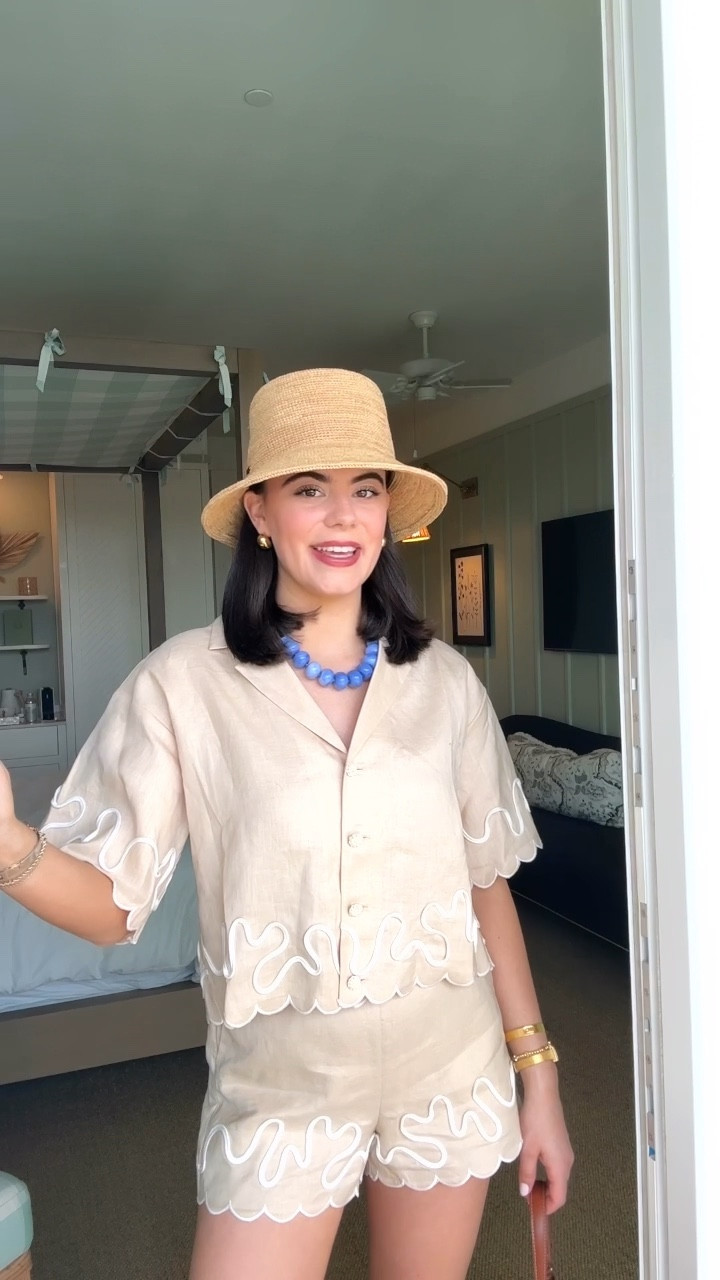 Spring set! Outfit for a lovely Saturday in South Carolina! 

My set is from English Factory! 