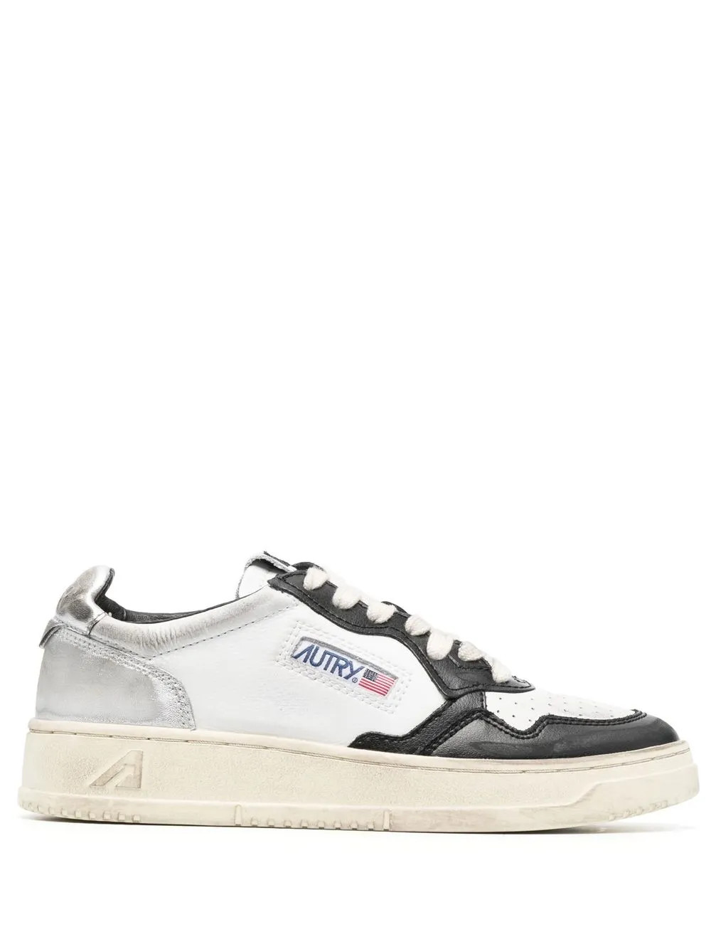 Autry Medalist low-top Sneakers - Farfetch | Farfetch Global