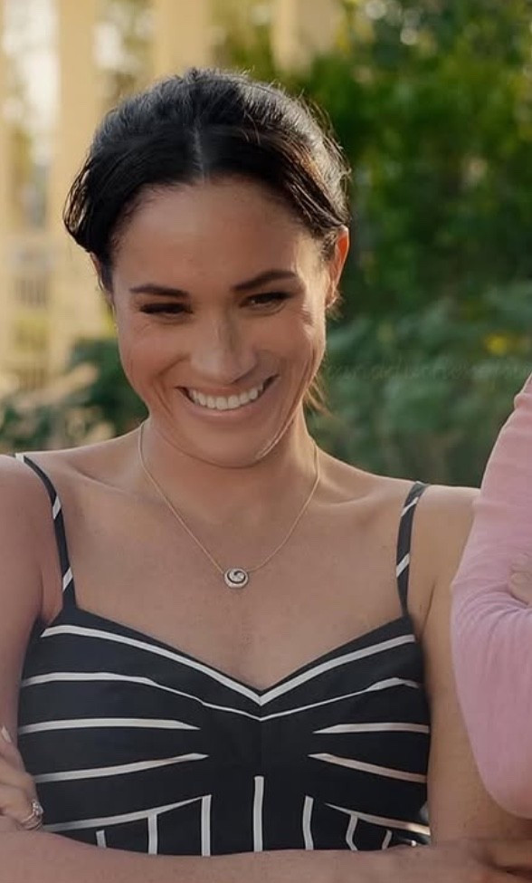 Meghan Markle
With love Meghan
Netflix
Celebrity style
Look for less
Stripe dress

#LTKFindsUnder100 #LTKStyleTip