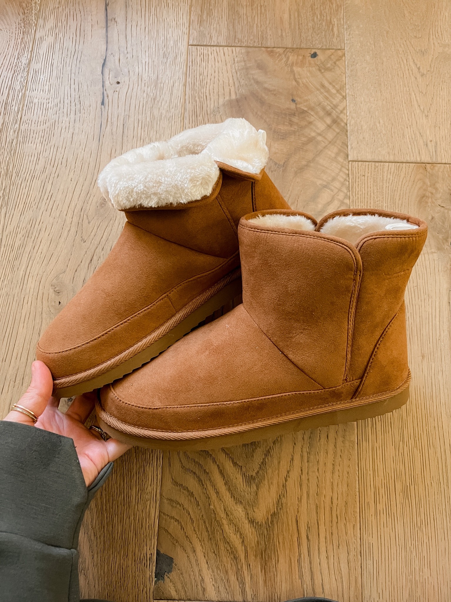 I got my true size. 
Comfy and lightweight  

#LTKshoecrush #LTKsalealert #LTKstyletip