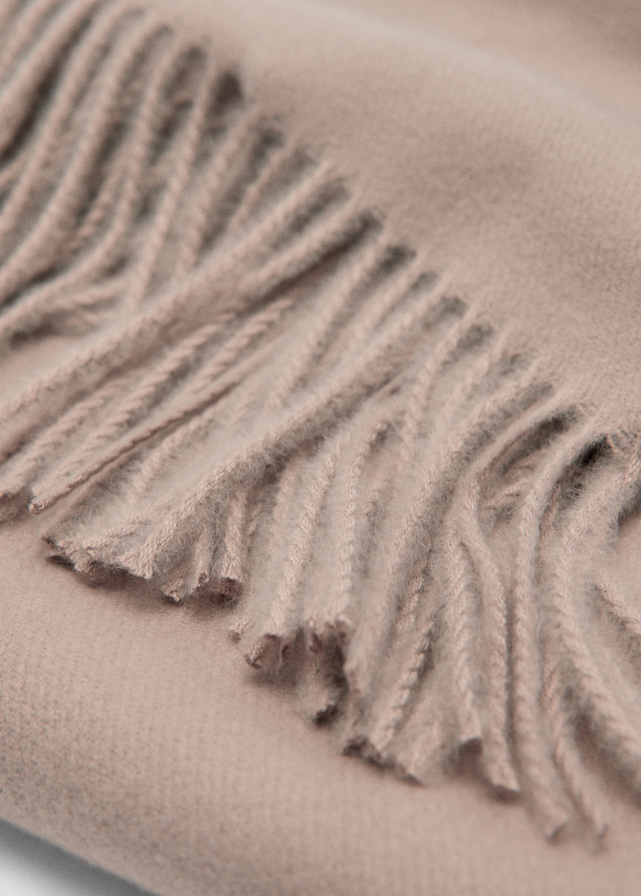 Fringed edge scarf - Women | MANGO USA | Mango (US/MX/AU)