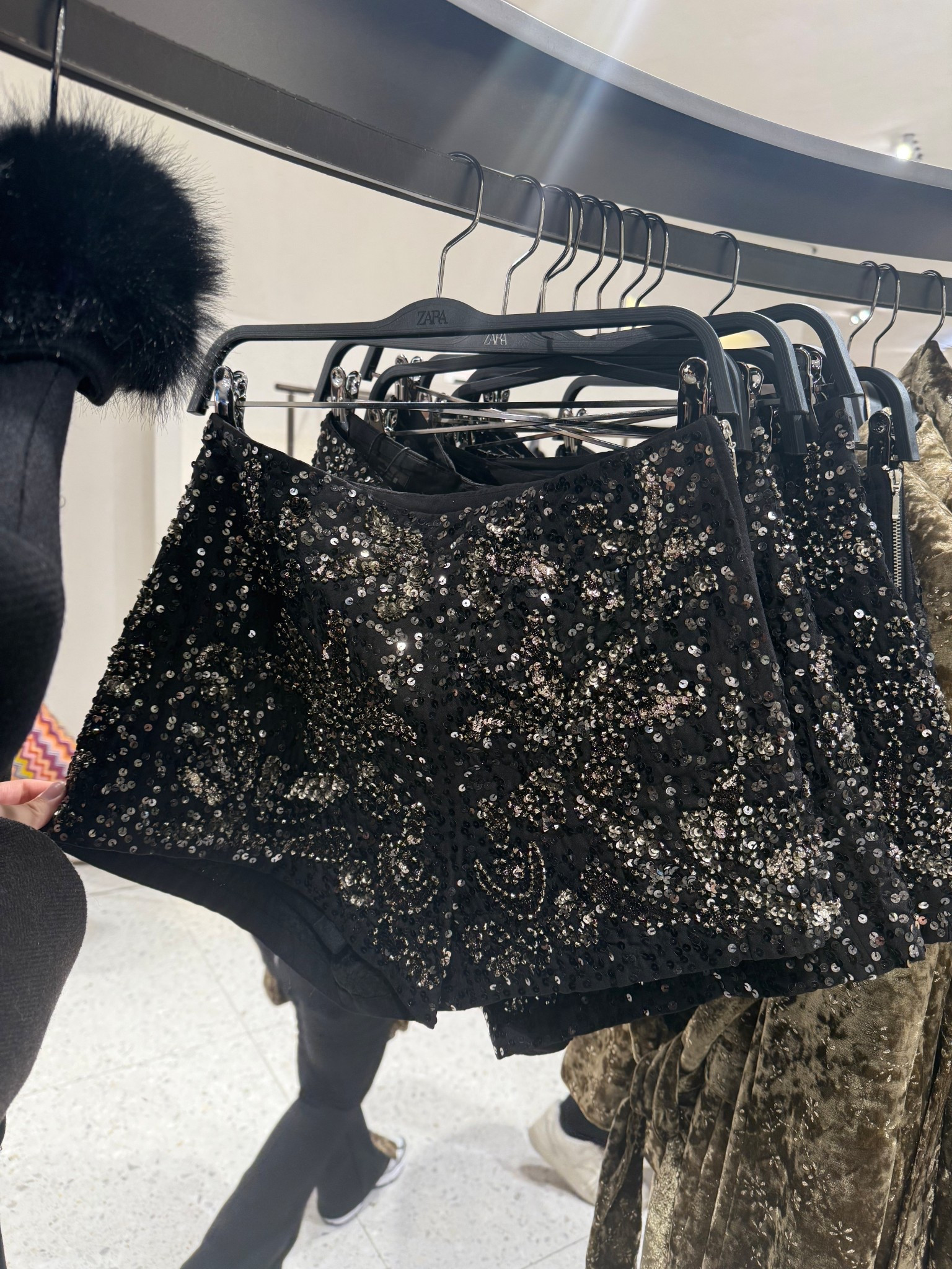 SEQUIN EMBELLISHED SHORTS🪩
Tags: new in Zara black silver gold mini rhinestone statement style sparkle sparkly festive Christmas party work night out  

#LTKpartywear