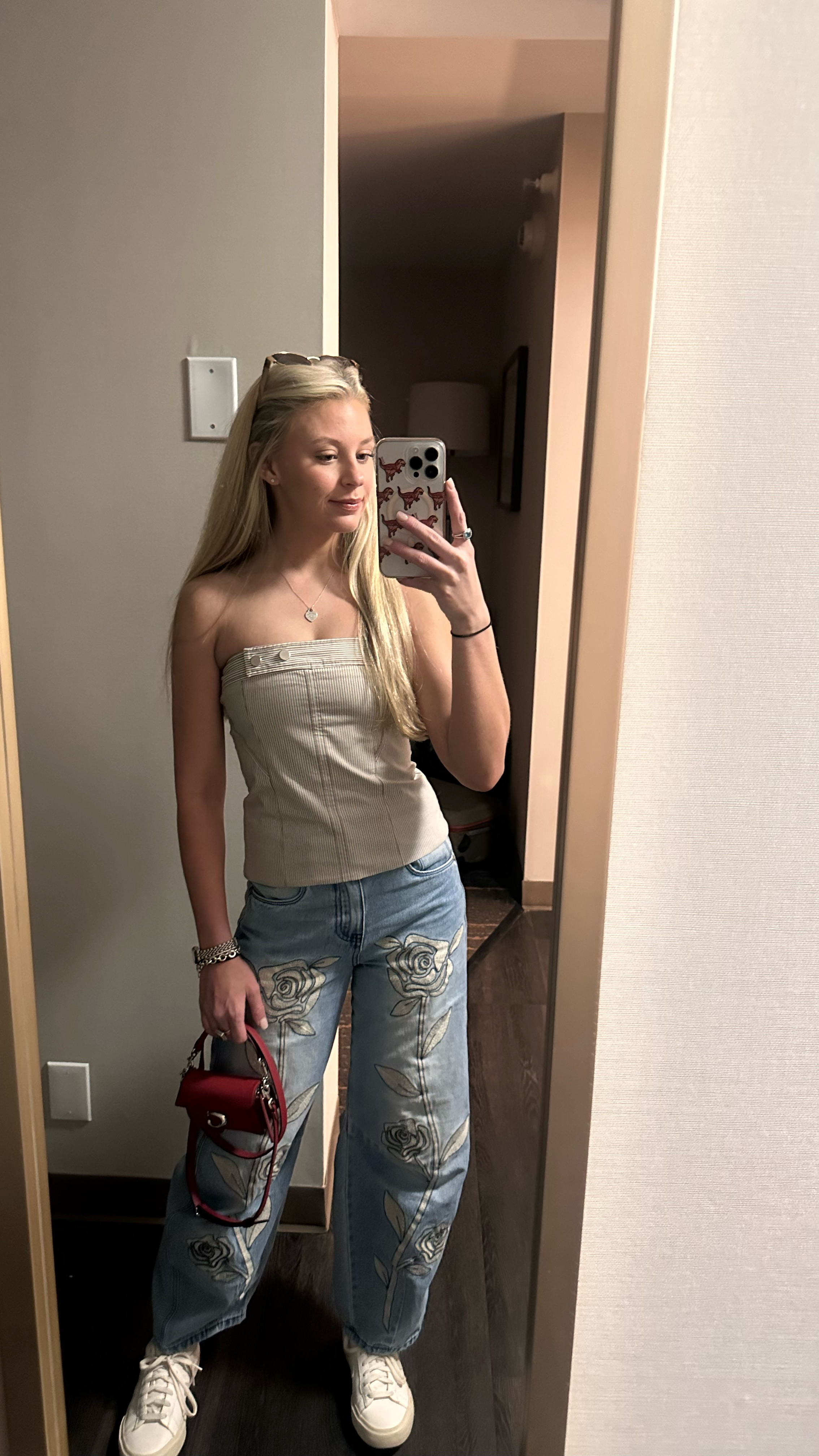 Obbbbbsessed with these jeans ✨🕺🏼 wearing a size 24 #blanknyc #denim #nuuly #jeans #roses #coolpants #ootd #styledbyval 

#LTKFindsUnder100 #LTKSeasonal #LTKStyleTip