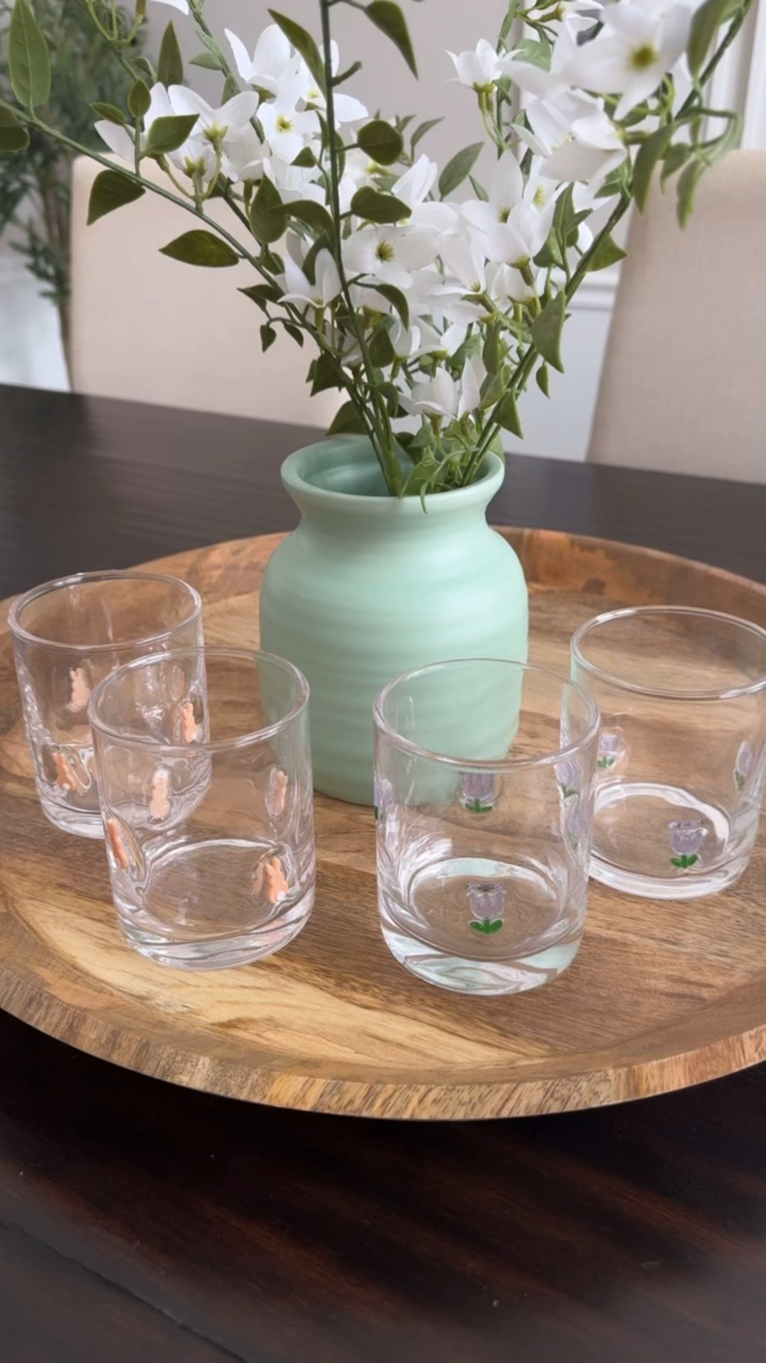 Icon glass look for less! $19 for a pack of 2 glasses! Love the bunnies for Easter and the tulips for spring! 🐇🌷
Spring home decor
Icon glasses 


#LTKSeasonal #LTKHome