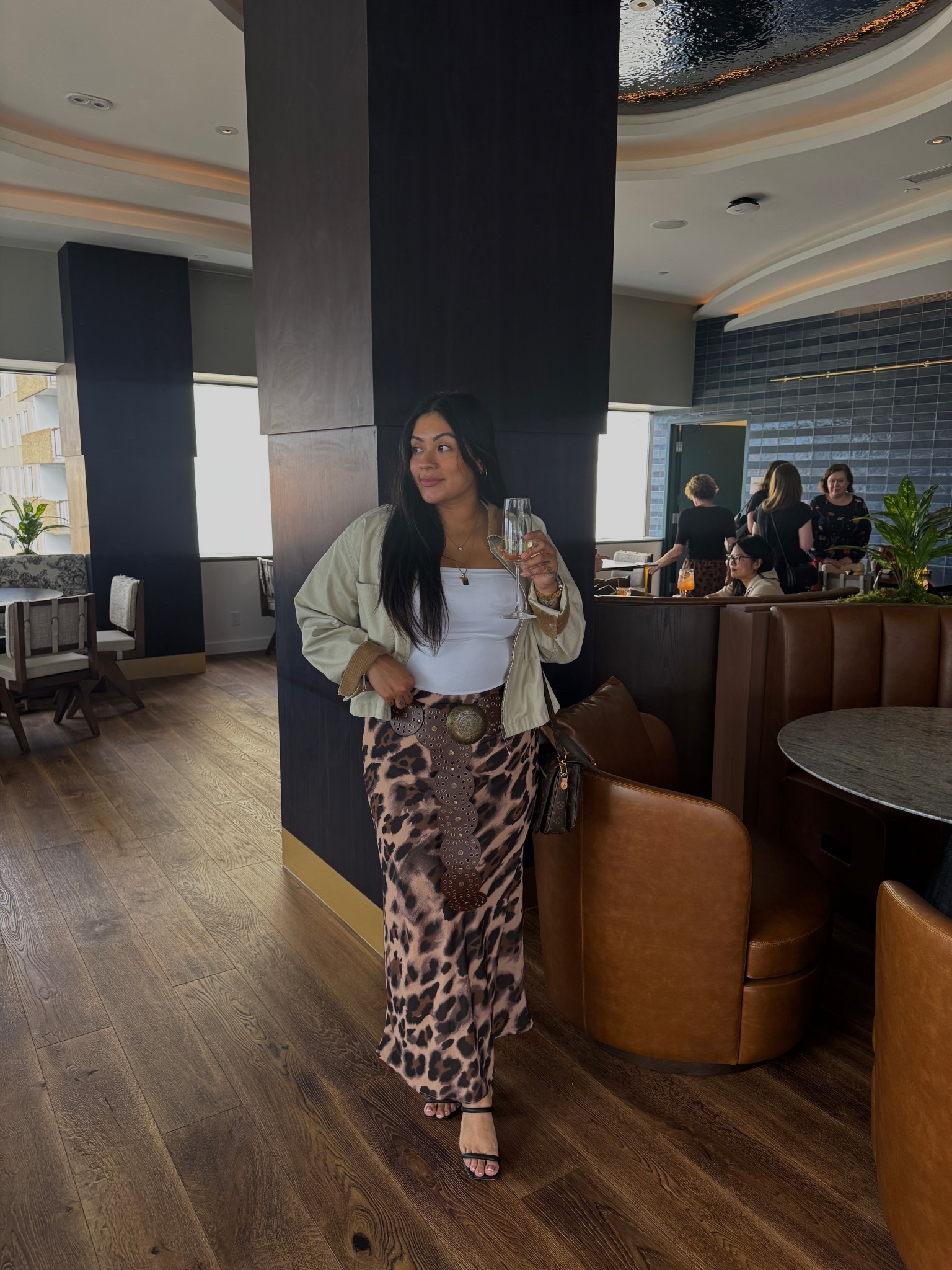 I’m wearing L in everything 

#LTKcanada #LTKmidsize