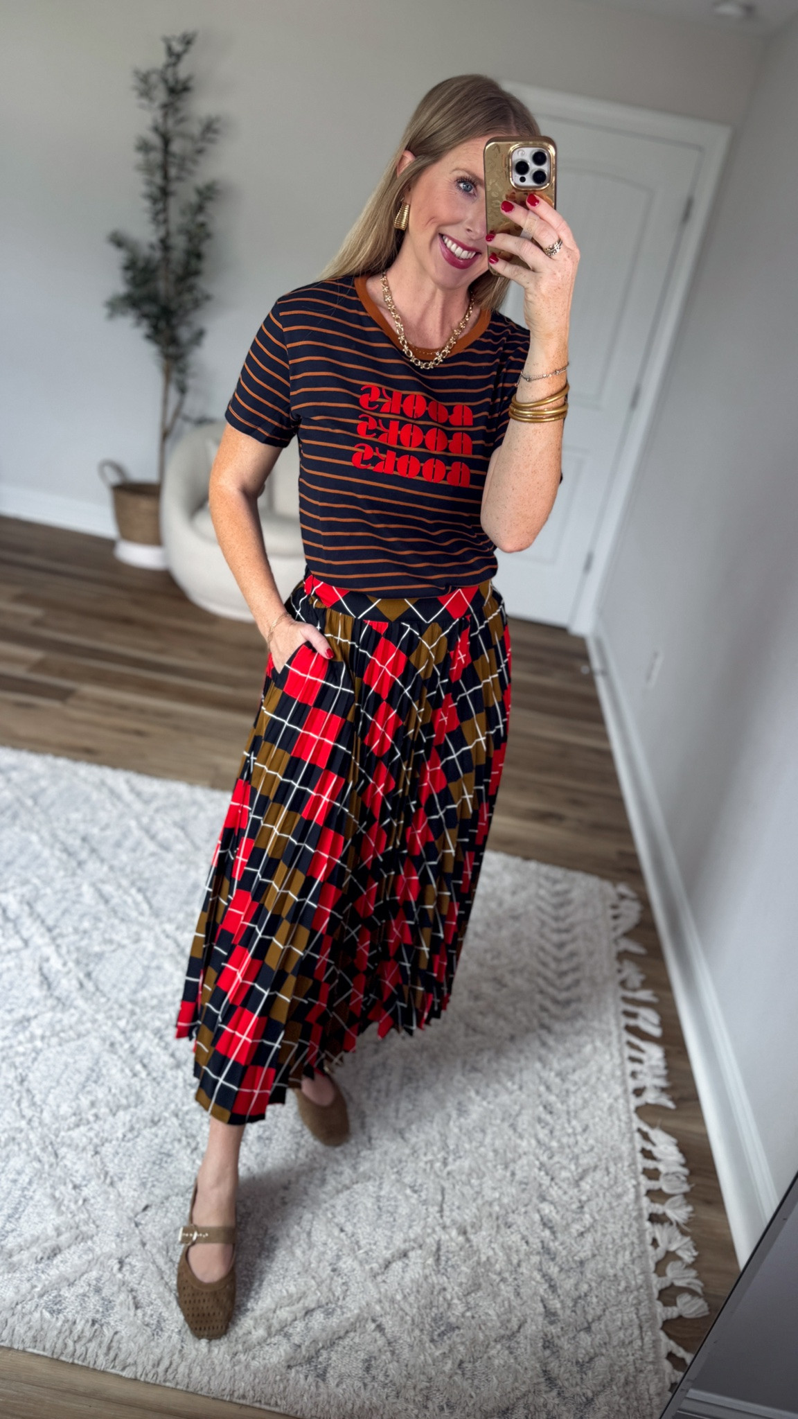 Daily try on, Walmart outfit, Walmart fashion, Walmart style, free assembly, graphic tee, midi skirt

#LTKootd #LTKmomlife