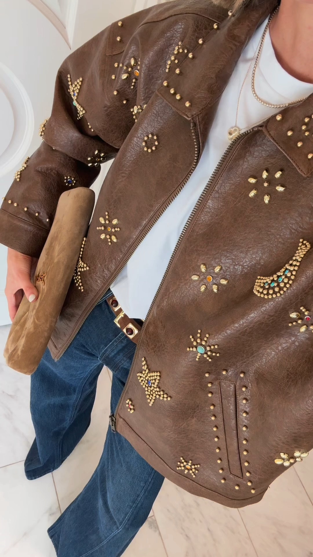 How cool is this statement leather jacket for fall?! I’m wearing my true size small!