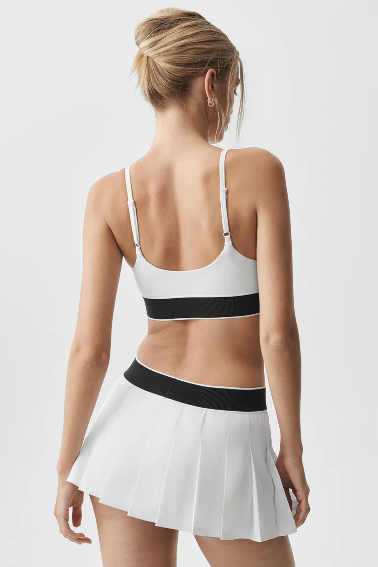 Core: White/BlackShop All2 ColorsBlackBest SellerWhite/BlackNewLimited2 ColorsSatsuma BreezeNewPa... | Alo Yoga