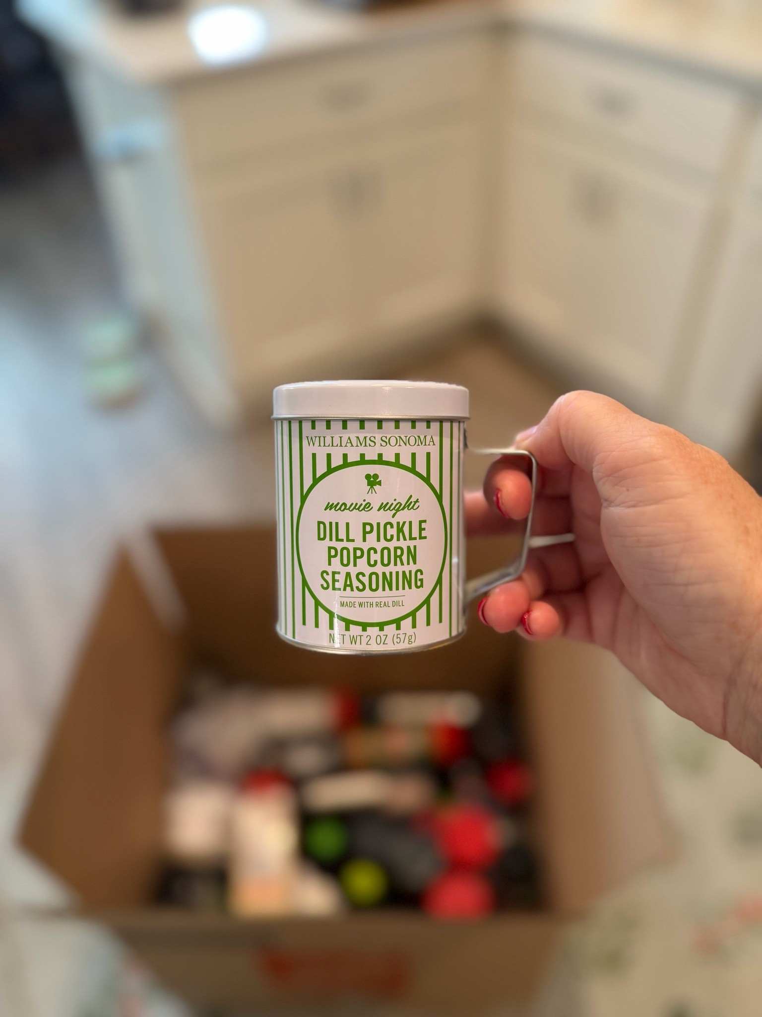 If you’re a dill pickle lover… RUN. 🥒🍿
This Williams Sonoma Dill Pickle Popcorn Seasoning is officially one of my favorite snack finds. It gives movie night popcorn the perfect tangy, salty kick without being overpowering. Definitely keeping this stocked in my pantry! 🎬✨

#popcorn #WilliamsSonoma