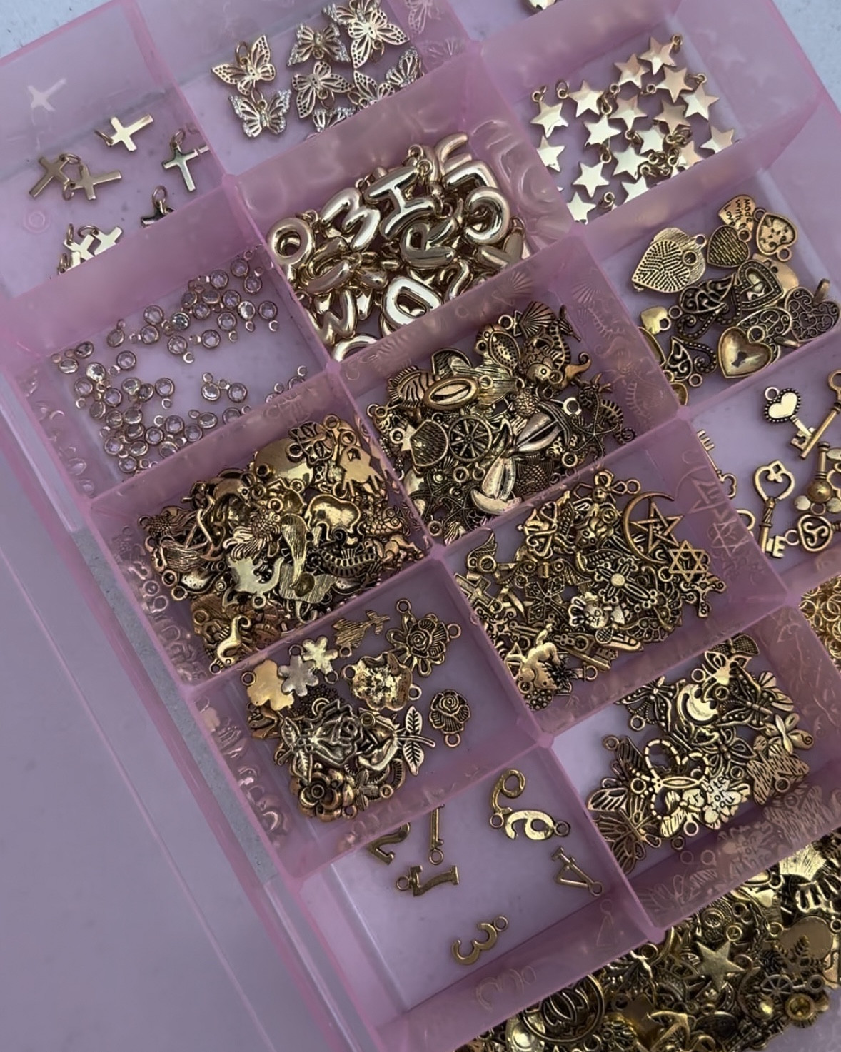 Charm necklace diy was so fun 🤍 #diy #diycharmnecklace