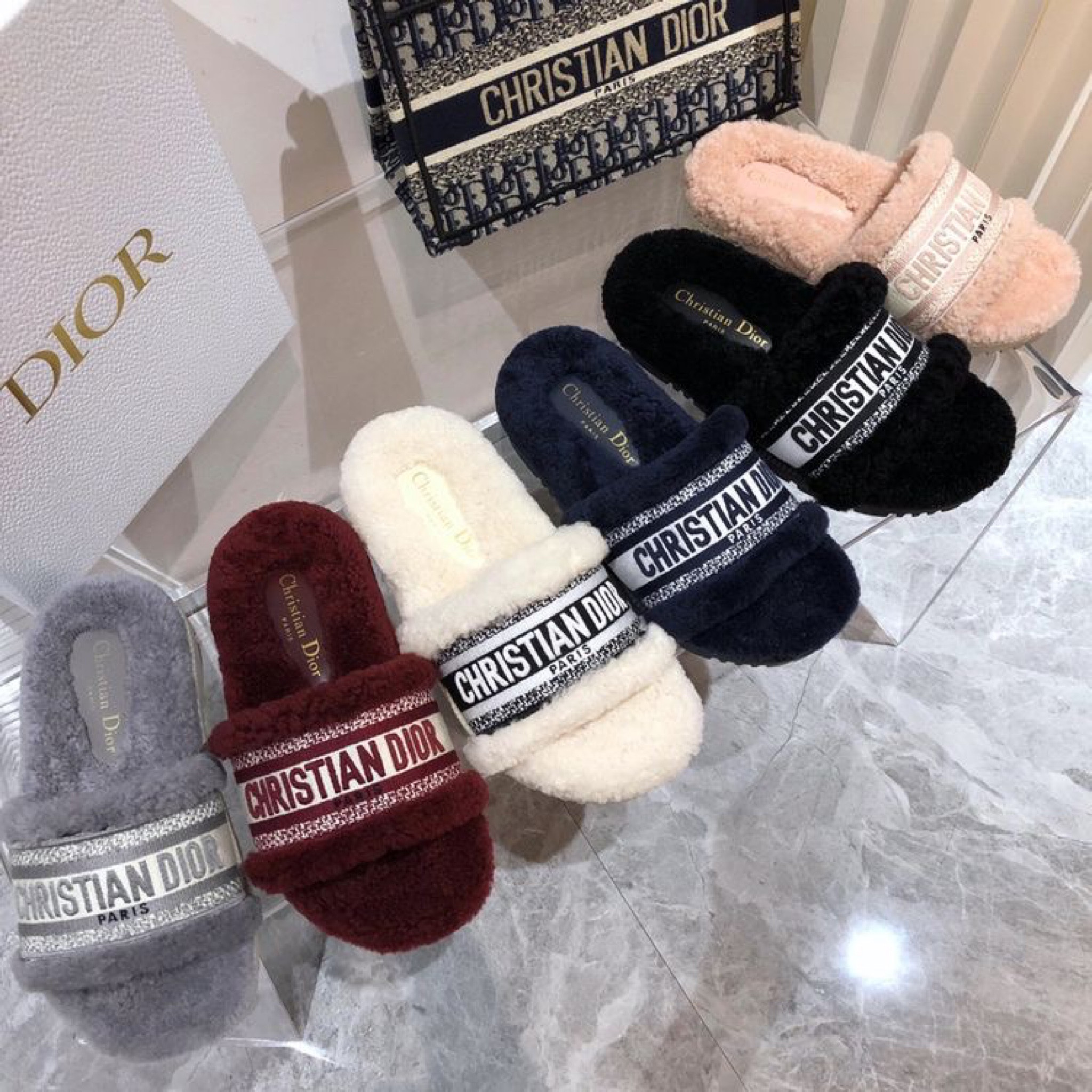 Dior fluffy slippers #dhgate #dhgatefinds #dior

#LTKstyletip #LTKunder50 #LTKSale