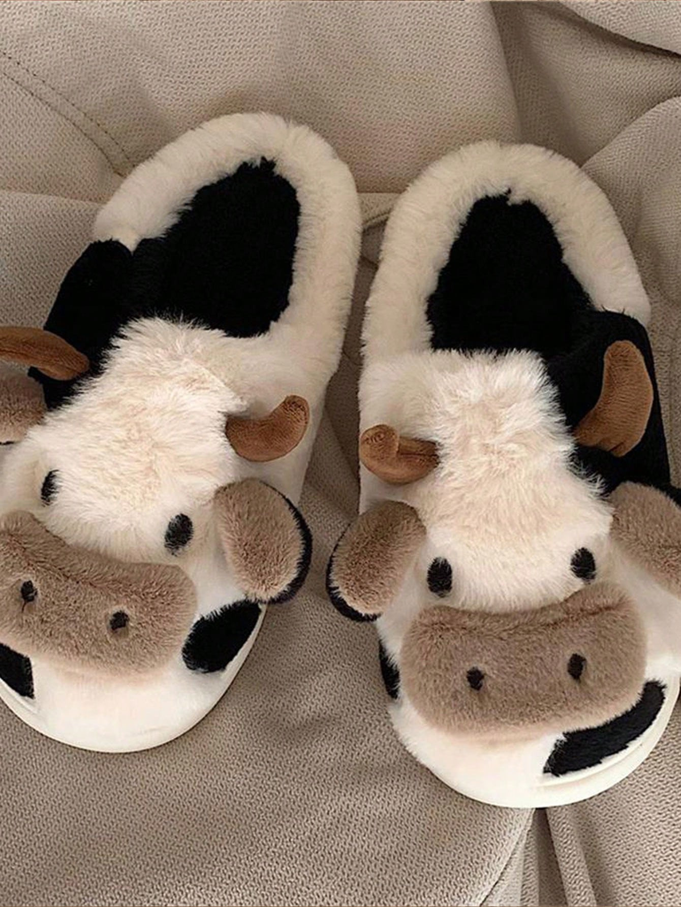 TrendsCartoon Animal Plush Slippers, Warm And Non-Slip, Fashionable Comfort Cow Pattern | SHEIN