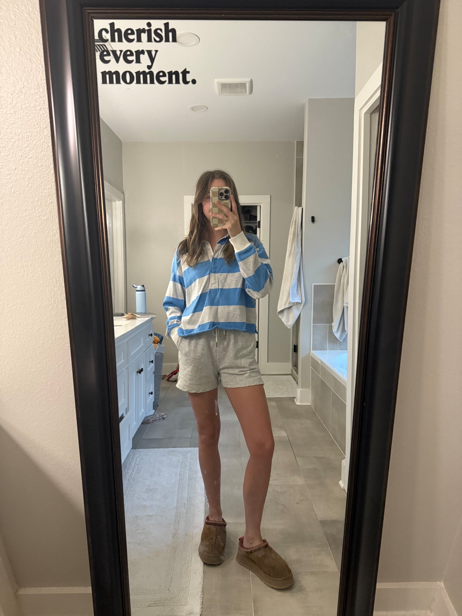 The top & shorts are both old, so I linked something similar!

#LTKFindsUnder50 #LTKSeasonal #LTKPetite
