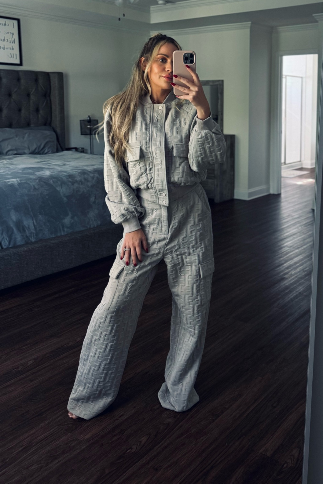 The most luxurious loungewear I’ve ever worn. Completely obsessed with the cargo pants & bomber jacket. Tons of cute detailing and very oversized. In the smalls both top and bottom.

#LTKFindsUnder100 #LTKActive #LTKFitness