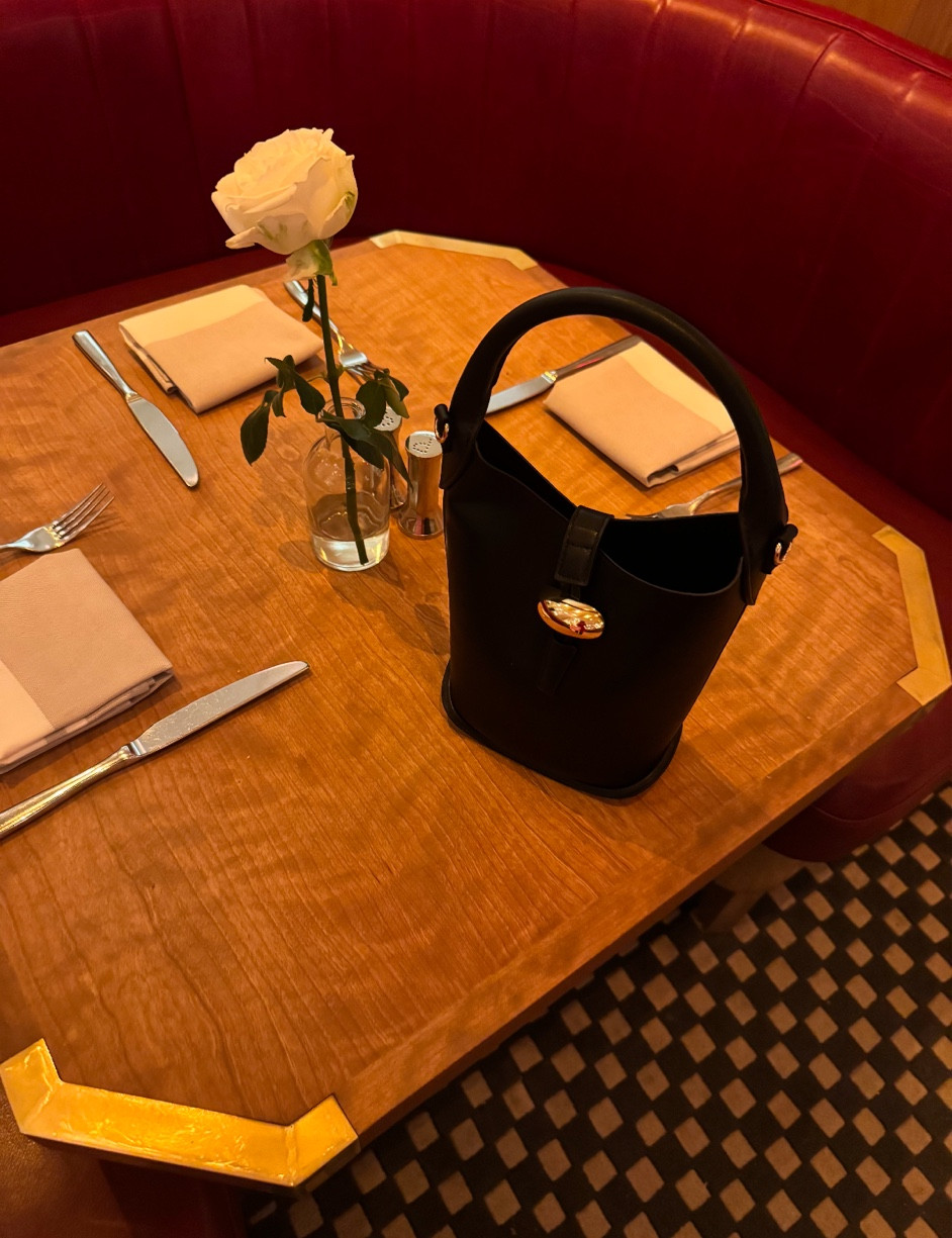 Obsessed with this bag from H&M it’s under $30!!

#LTKStyleTip #LTKParties #LTKFindsUnder50