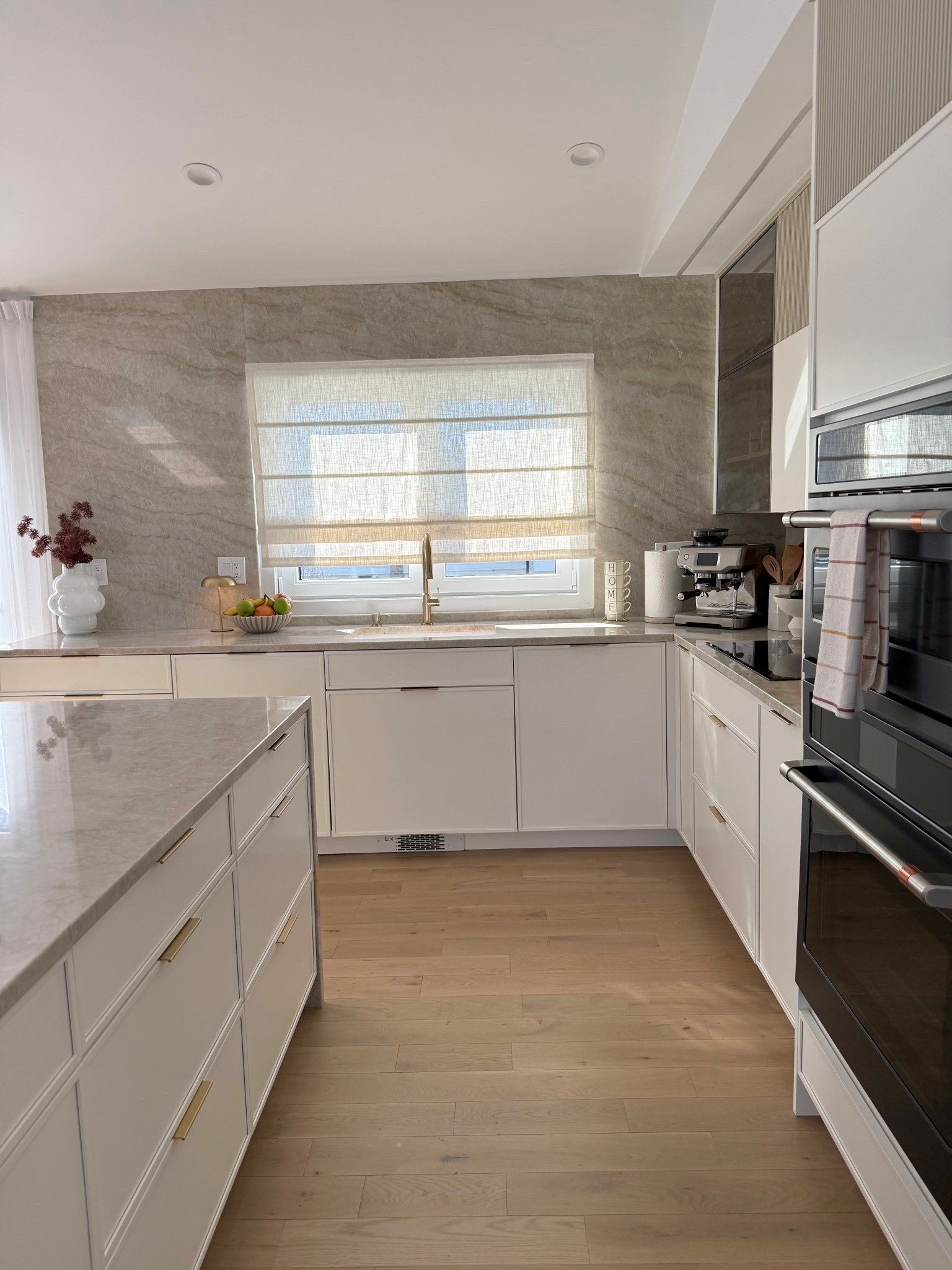 Sharing my kitchen. Some of you asked for my kitchen sink and faucet links so I’m tagging it ❤️

#LTKstorytime #LTKSaleAlert #LTKHome