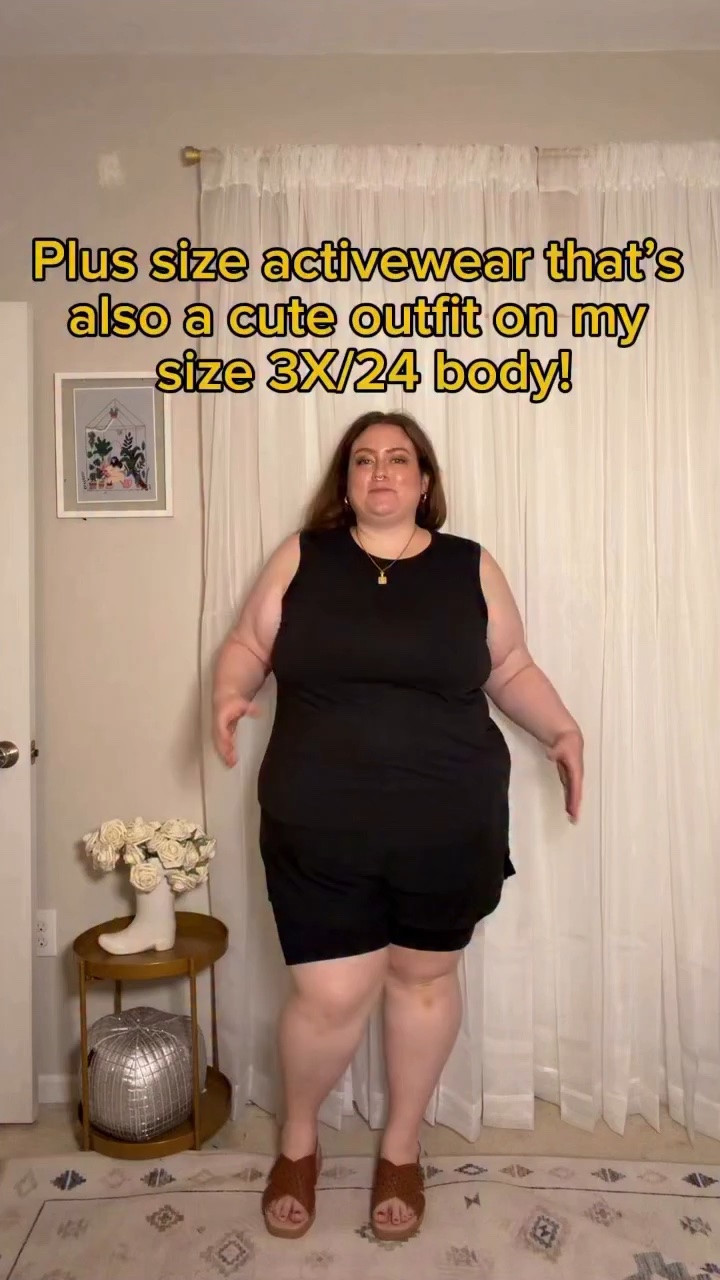 Comment KIMMY for the link! . I get asked a lot about non-legging activewear. The set is so great for lots of activities or just hanging out at home or going out and running errands. Be sure to follow along for more plus size finds. ￼