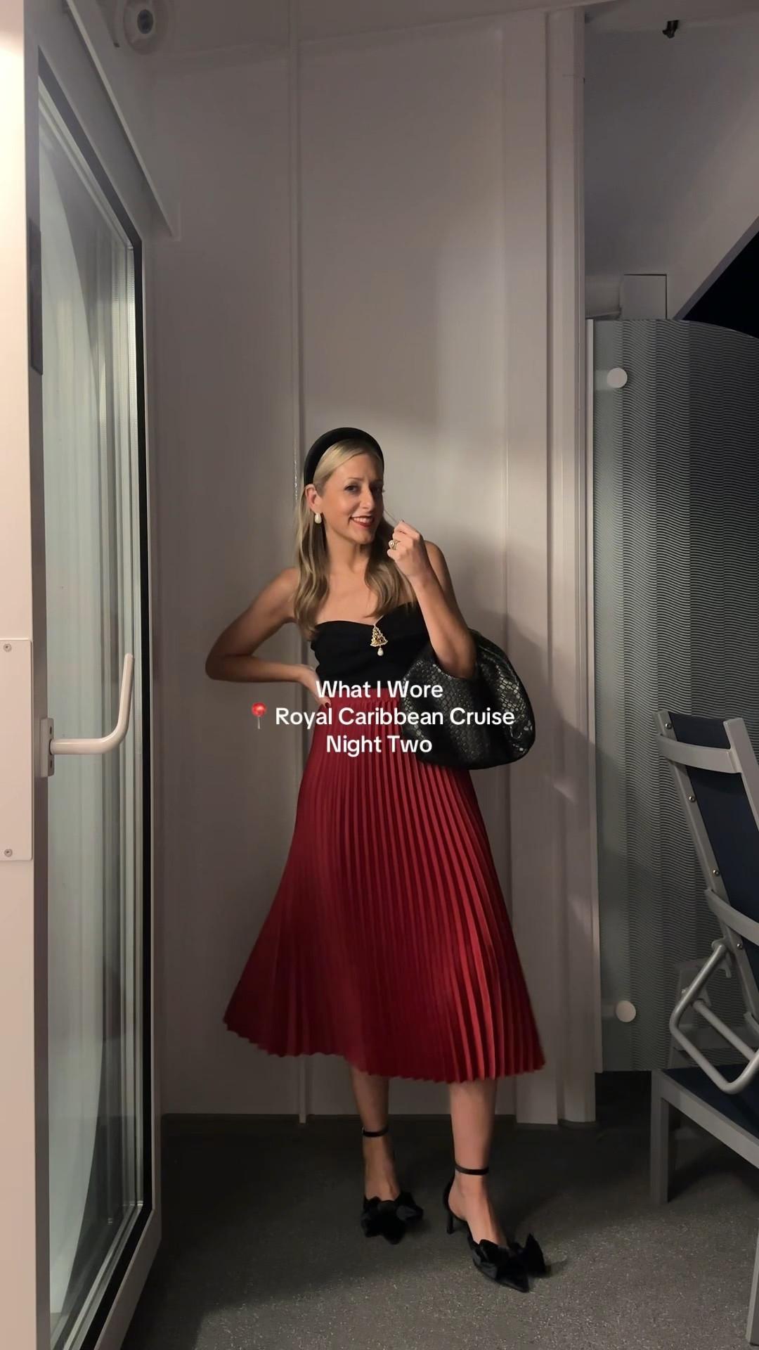 Festive outfit idea for the holidays!! 

#LTKootd #LTKHoliday #LTKSeasonal