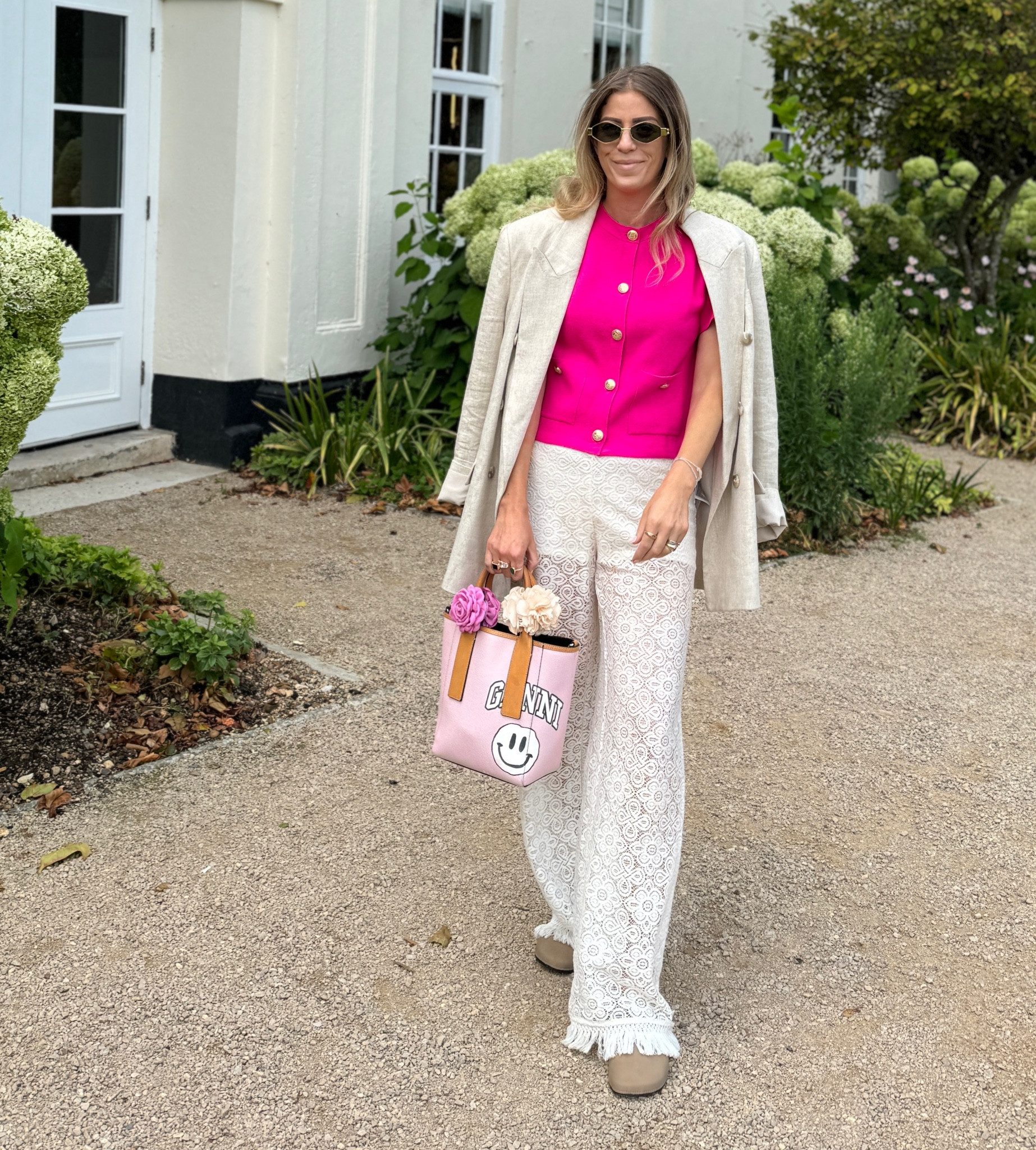 A pop of pink 💖

#LTKuk #LTKsummer #LTKeurope