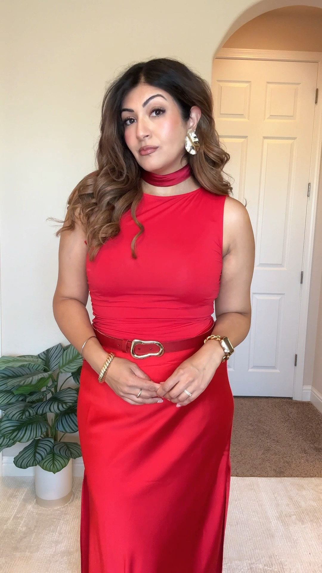 Easy Valentine’s Day outfit and date night outfit 

-red satin skirt 
-red tank top
-red belt
-brooch earrings 

#datenight #valentines

#LTKgrwm #LTKMidsize #LTKValentine