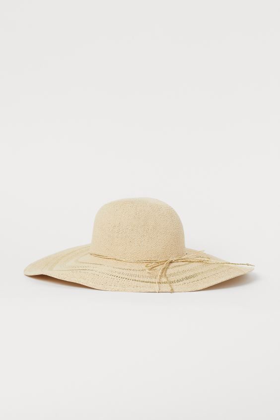 Shimmering straw hat | H&M (UK, MY, IN, SG, PH, TW, HK)