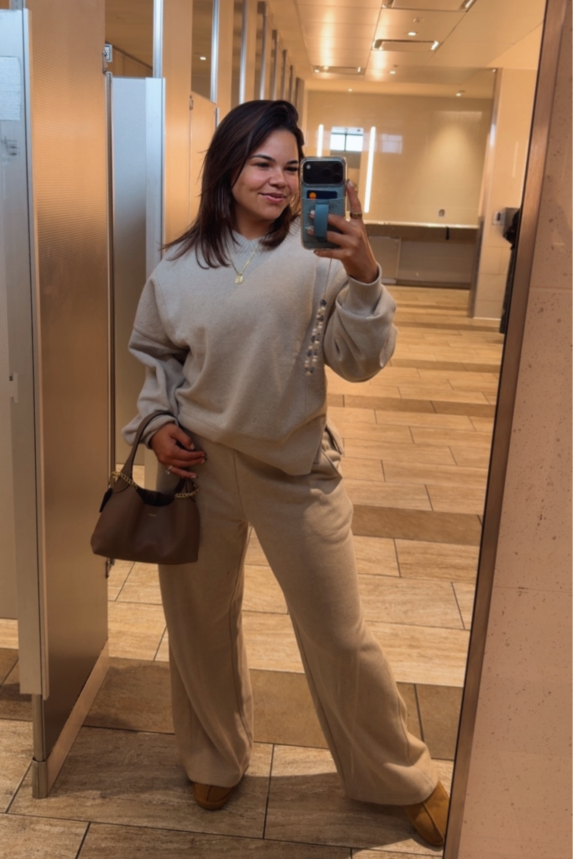 Airport comfy fit 

#LTKTravel #LTKootd #LTKdayinmylife
