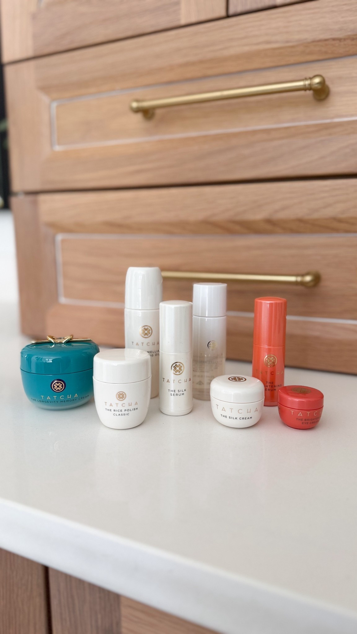 Is it crazy that my teenage daughter introduced me to this beauty brand? Now I’m addicted and my skin has never looked better. These are a few of my favorites including the Longevity Memory Cream and Silk Serum ✨

@Tatcha 



#LTKBeauty #LTKmomlife #LTKselfcare