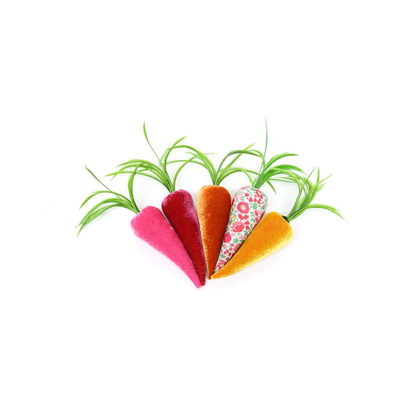 *Exclusive* Liberty Carrot Bunch, 5 Count | Maisonette