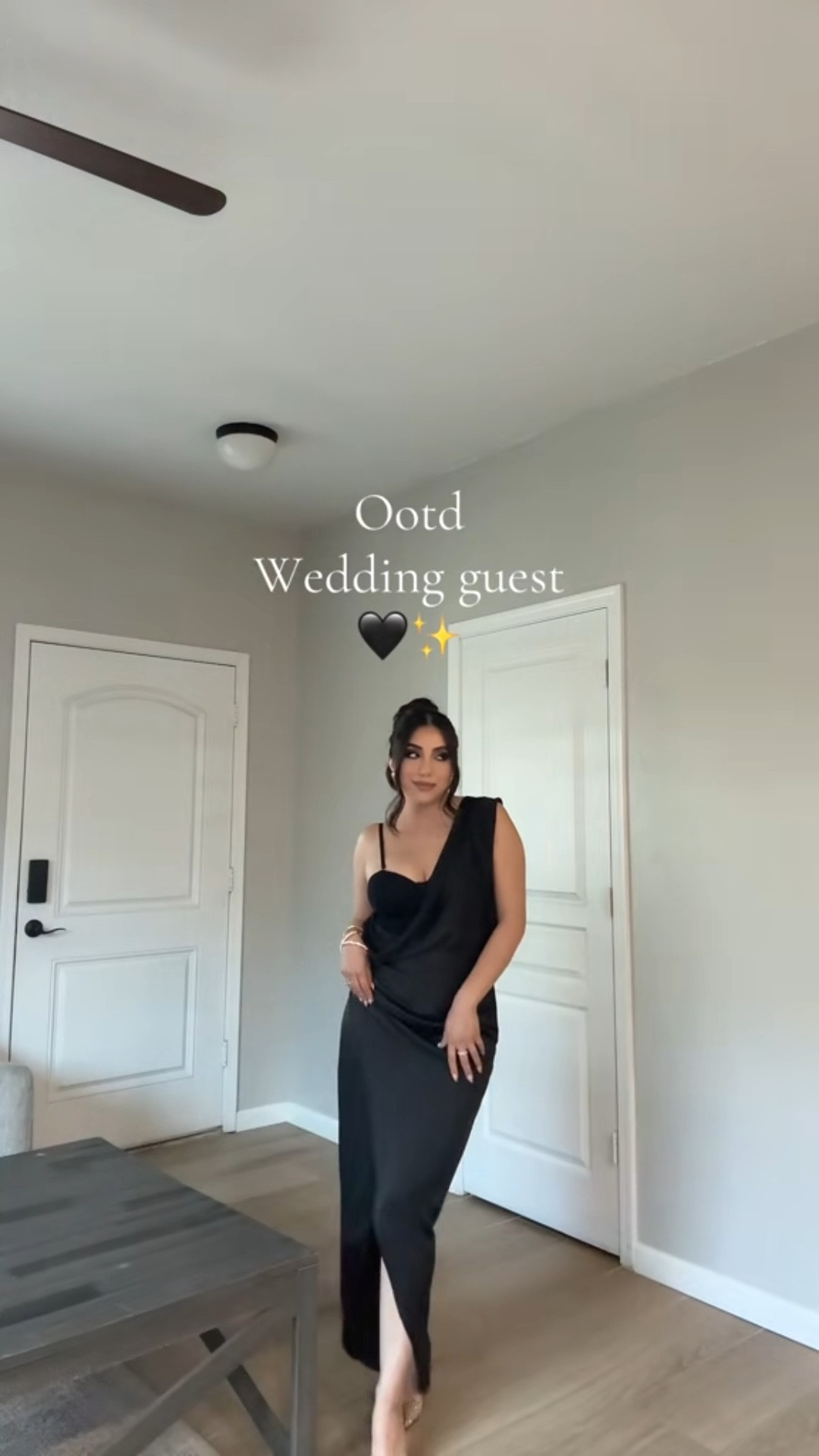 I wore this beautiful dress to an outside formal wedding and I got so many compliments🖤
