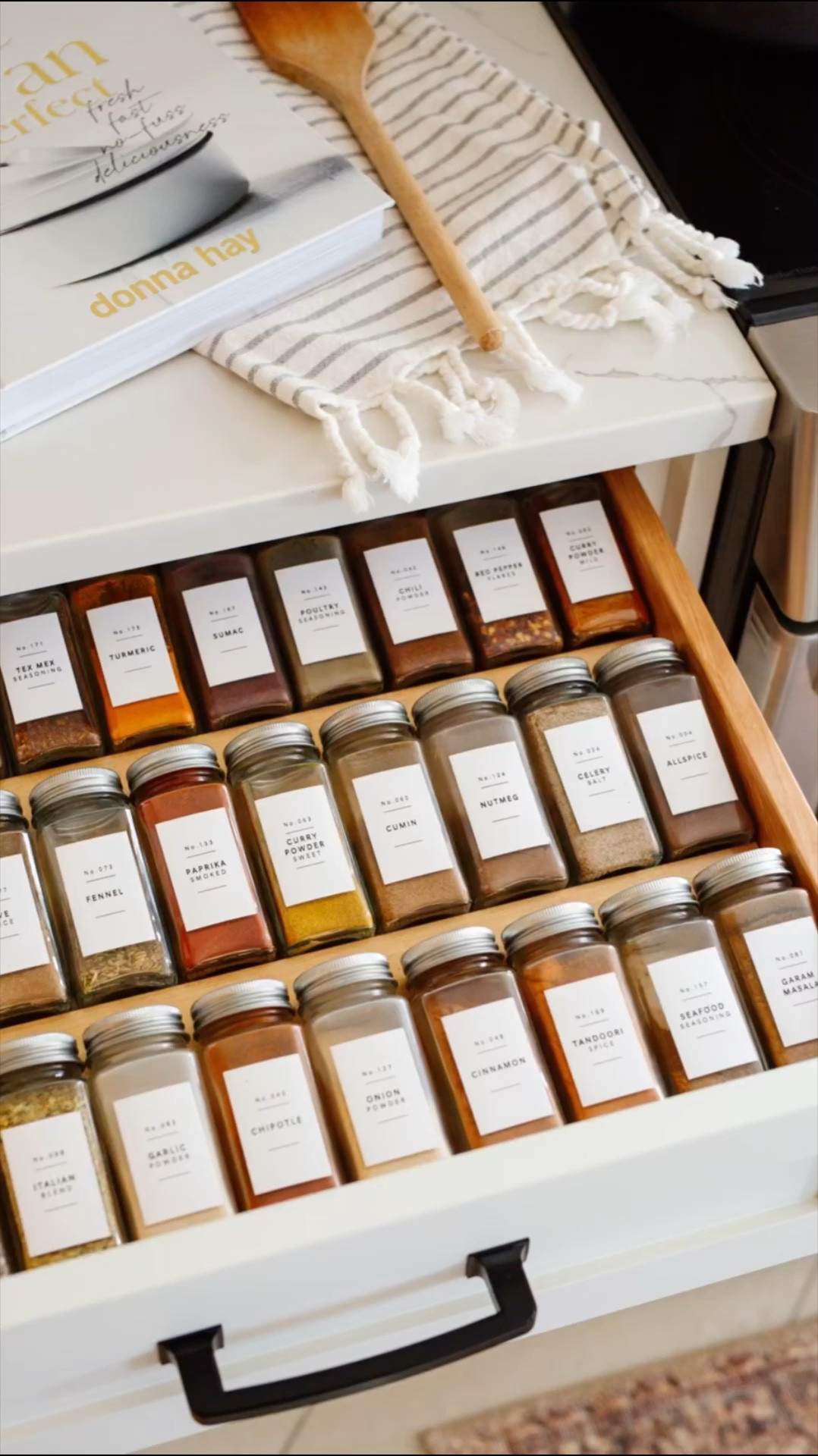 Is there anything more beautiful than a well organized spice drawer? 😍 I think not!


#LTKhome