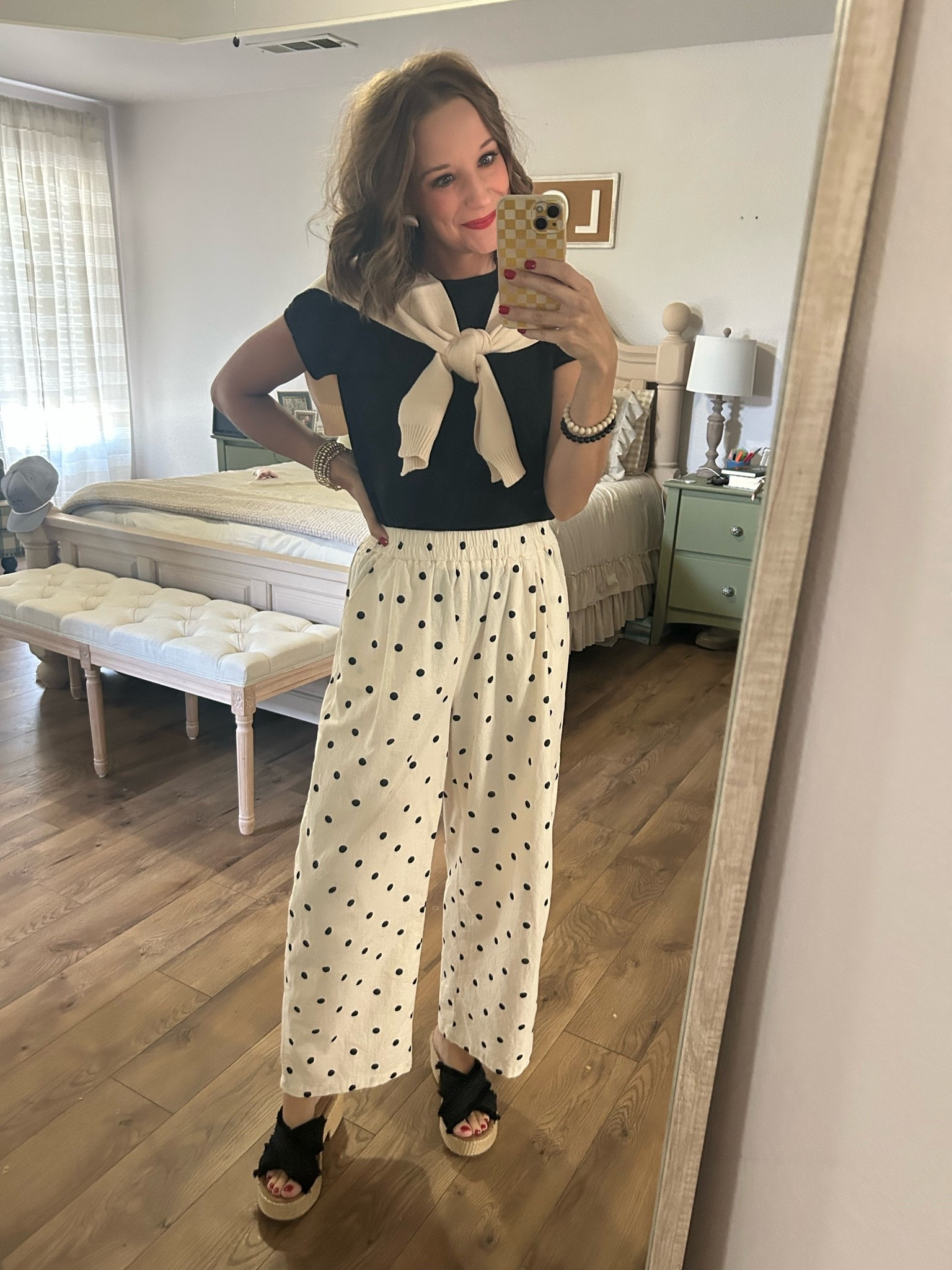Fall transition outfit 🖤

#LTKootd #LTKSeasonal