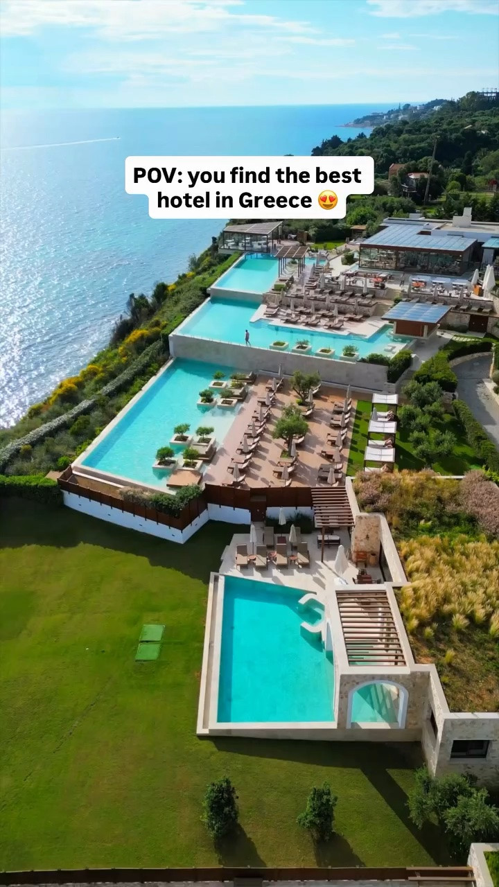 Who would you take here with you? 😍

📍Lesante Cape, Zakynthos