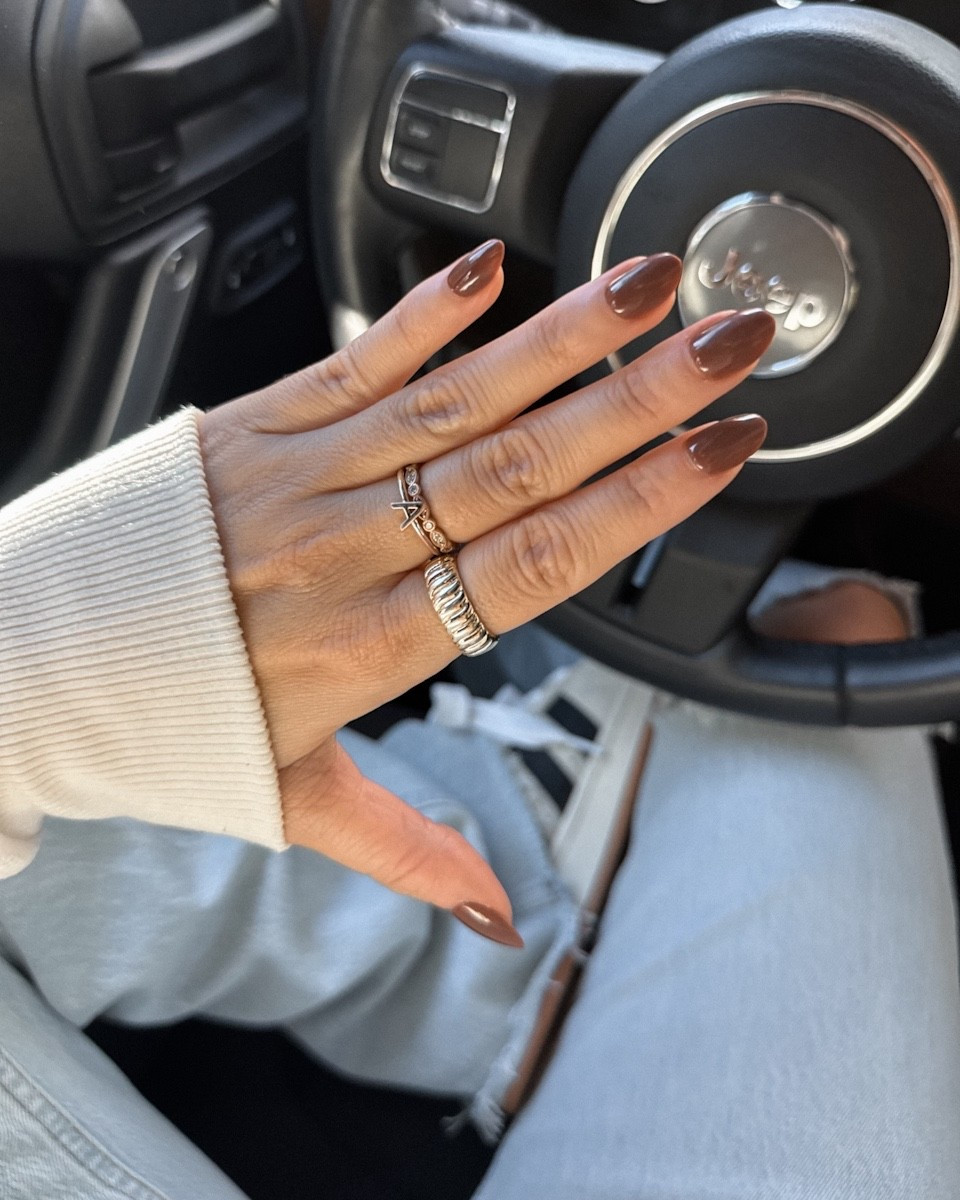 In my press on nails era. Tbh I never liked press on or fake nails until I tried Glamnetic. They literally last 2+ weeks. I will link all the ones I’ve worn recently :)

Fall, autumn, brown nails, glue on nails, press on nails, almond nails, beauty, ulta, Amazon, aesthetic



#LTKHalloween #LTKBeauty #LTKSeasonal