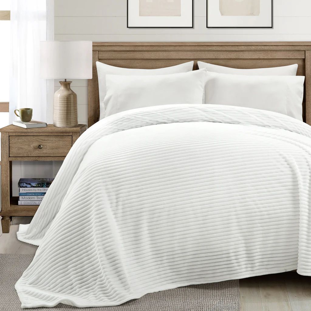 Super Cozy Ultra Soft Ribbed Faux Fur Oversized Blanket/Bedspread | Lush Decor