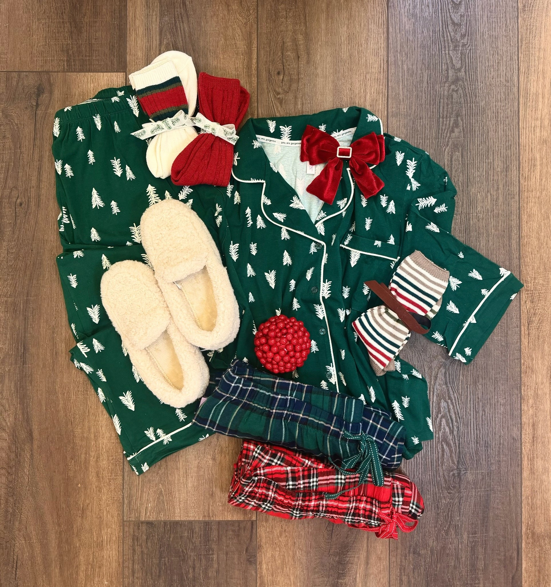 Cozy Christmas pajamas from Walmart 🎄🤩✨⭐️

#LTKSaleAlert #LTKmorningroutine #LTKHoliday