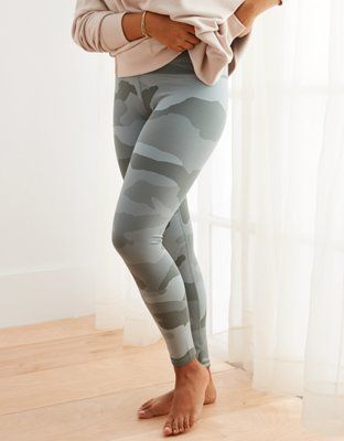 Aerie Play Textured Camo High Waisted 7/8 Legging | American Eagle Outfitters (US & CA)