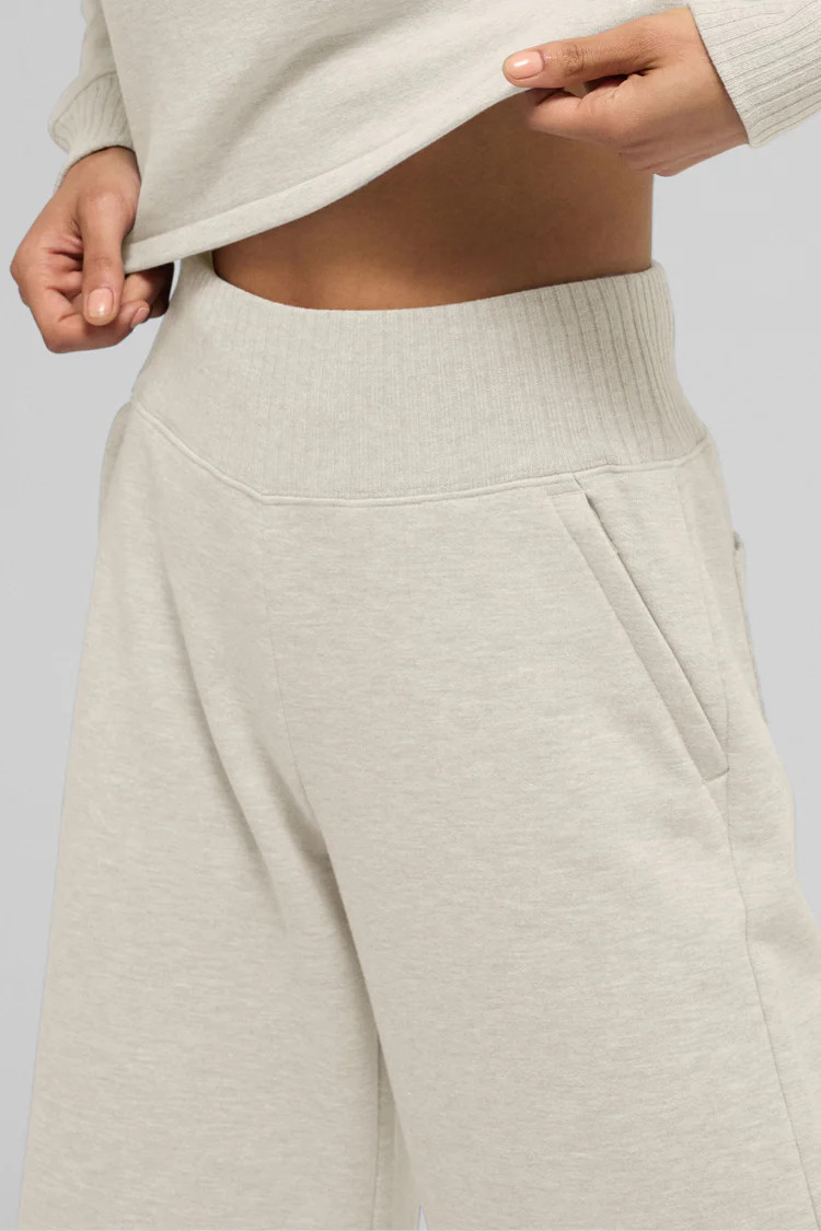 Serenity Wide Leg Sweatpant | Alo Yoga (US)