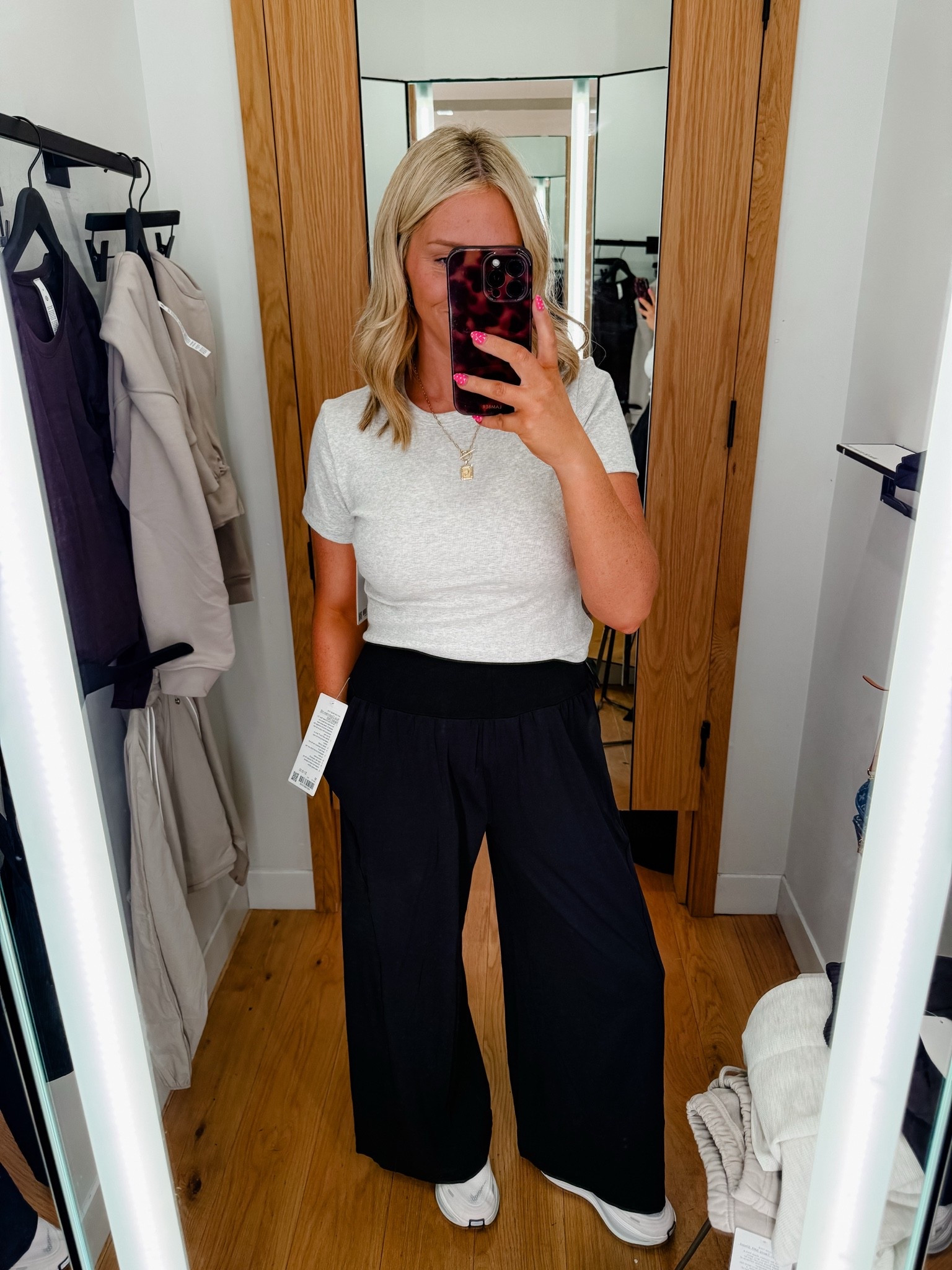 Love this ribbed tee! Harlem pants are not online yet, save this post and I’ll update it as soon as they come online!

#LTKootd #LTKActive