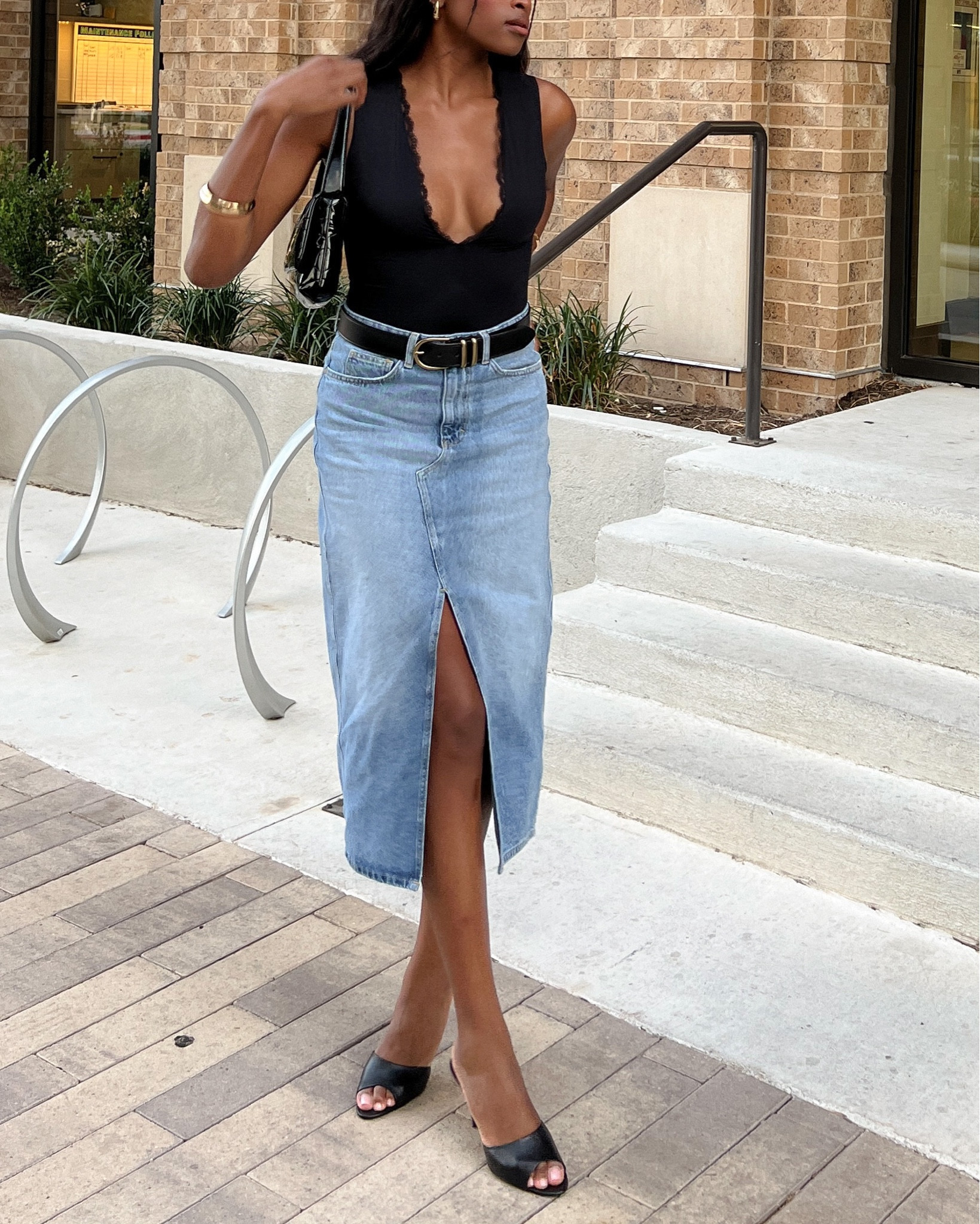 Top - S
Skirt - M
Heels - slightly different silhouette but same brand. I think this style runs slightly smaller 

#LTKstyletip