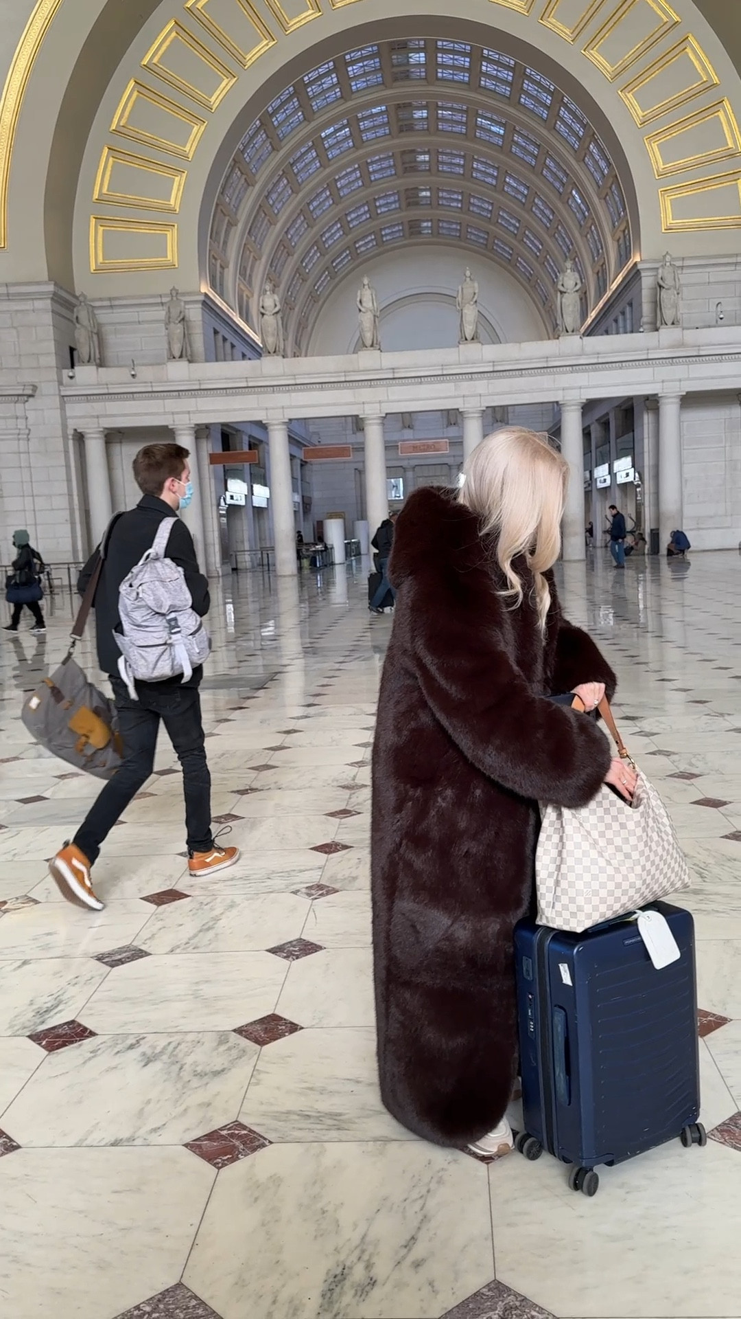 I could have worn pink or red, but opted for this long faux fur number for our Valentine’s Day train ride to NY instead.🧸

#LTKShoeCrush #LTKTravel #LTKSeasonal