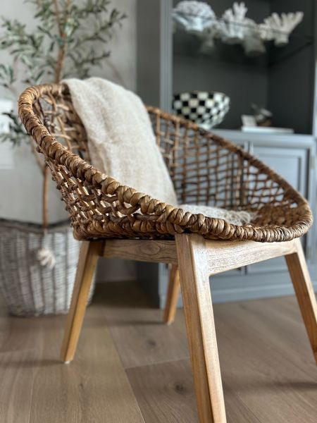 The Paloma Chair🤩 from @texxturehome

After searching for the perfect accent chair for weeks I’m happy to report back with this handmade beauty! Wrapped in sun bleached abaca this piece is a timeless class for any home! Comfy too! 

#ad#homedecor#homedesign#organichome#organicmodern 

#LTKhome #LTKstyletip
