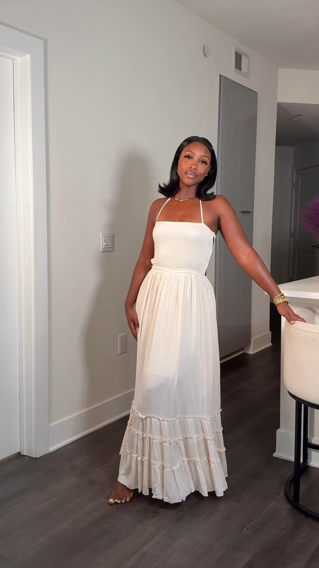  

I wore this gorgeous flowy maxi dress all summer, and now I’m thinking about bringing it into fall with a jacket and suede 👢 🍂 Do you transition your summer pieces into fall too?

 

#LTKSeasonal