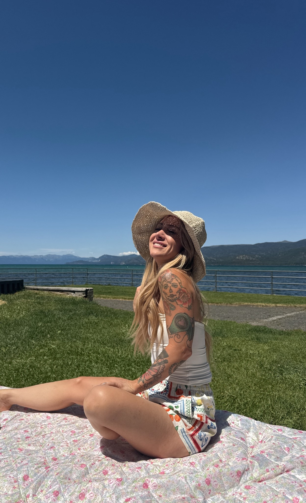 Casual summer lake/beach outfit 🏖️

#LTKSummerEdit #LTKFindsUnder50 #LTKSeasonal