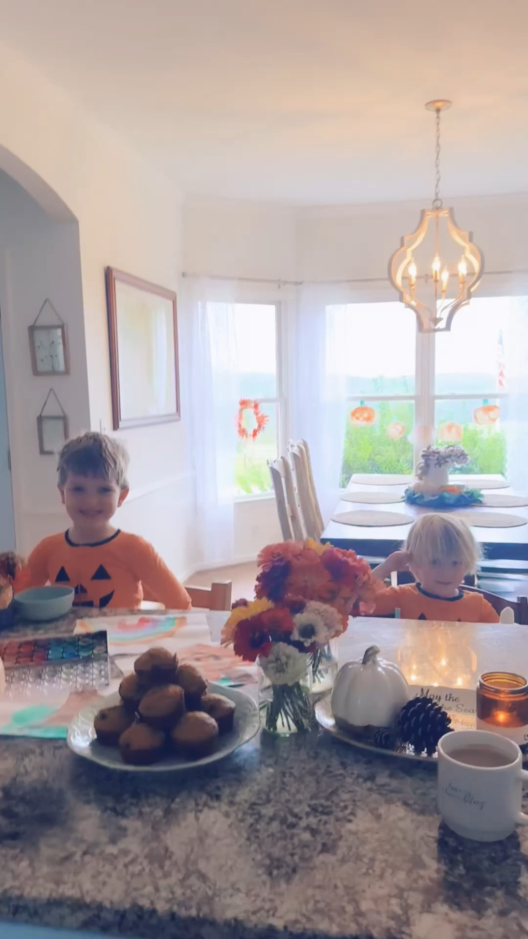 Watercolor painting 🎨, pumpkin 🎃 muffins & milk bottles 🥛, freshly picked fall zinnias 💐, the coziest rain ☔️ falling down, andddd we have family coming to stay with us this weekend in our guest house 🏡 here on the farm 🌳 and we couldn’t be more excited 🥰 for them to get here any minute now!!!! 😍