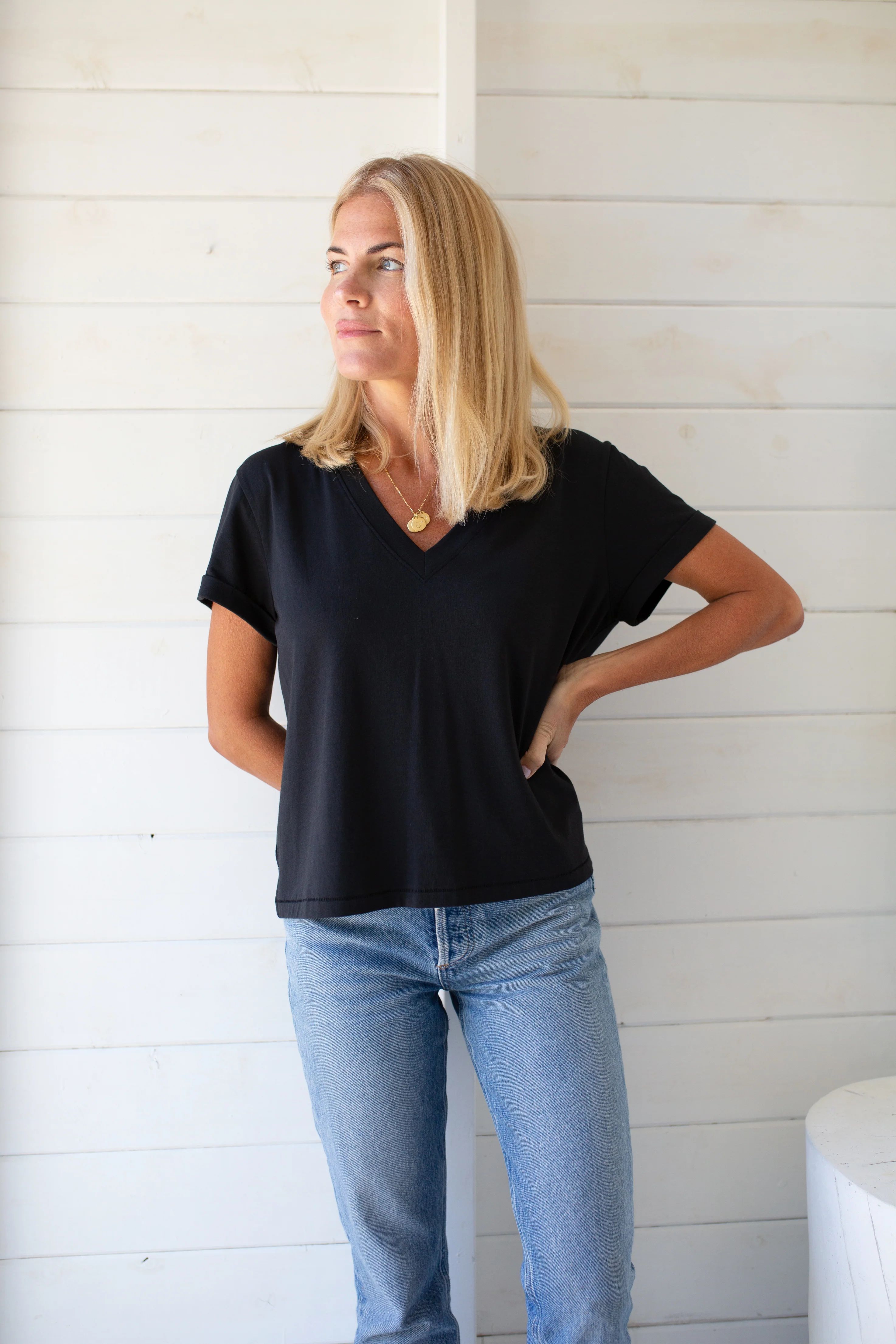 Short Sleeve Roller V Neck Tee - Black | Marea