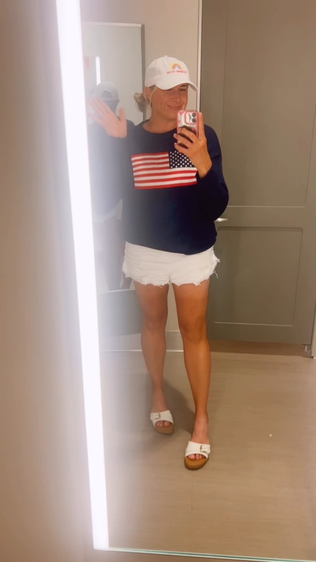 🇺🇸 Sweater On Sale for $21!
… right on time for the holiday weekend and summer’s start! Went in to try on - they run big, this is a M (I usually wear either a M or L)!



#LTKSummerEdit #LTKSaleAlert #LTKSeasonal