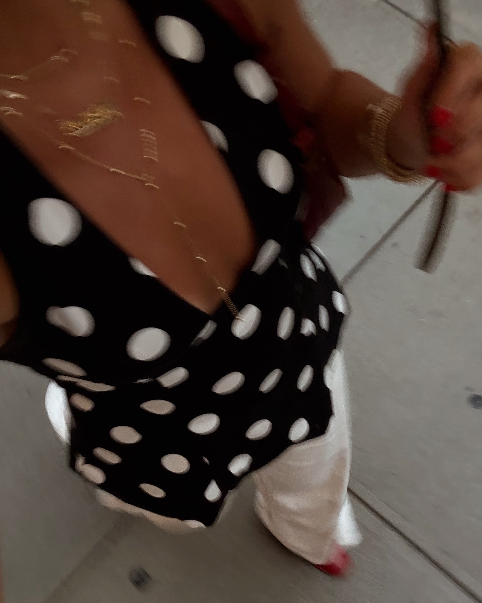It was a polka dot summer 🖤🤍❤️

 Cutest top from #Zara 